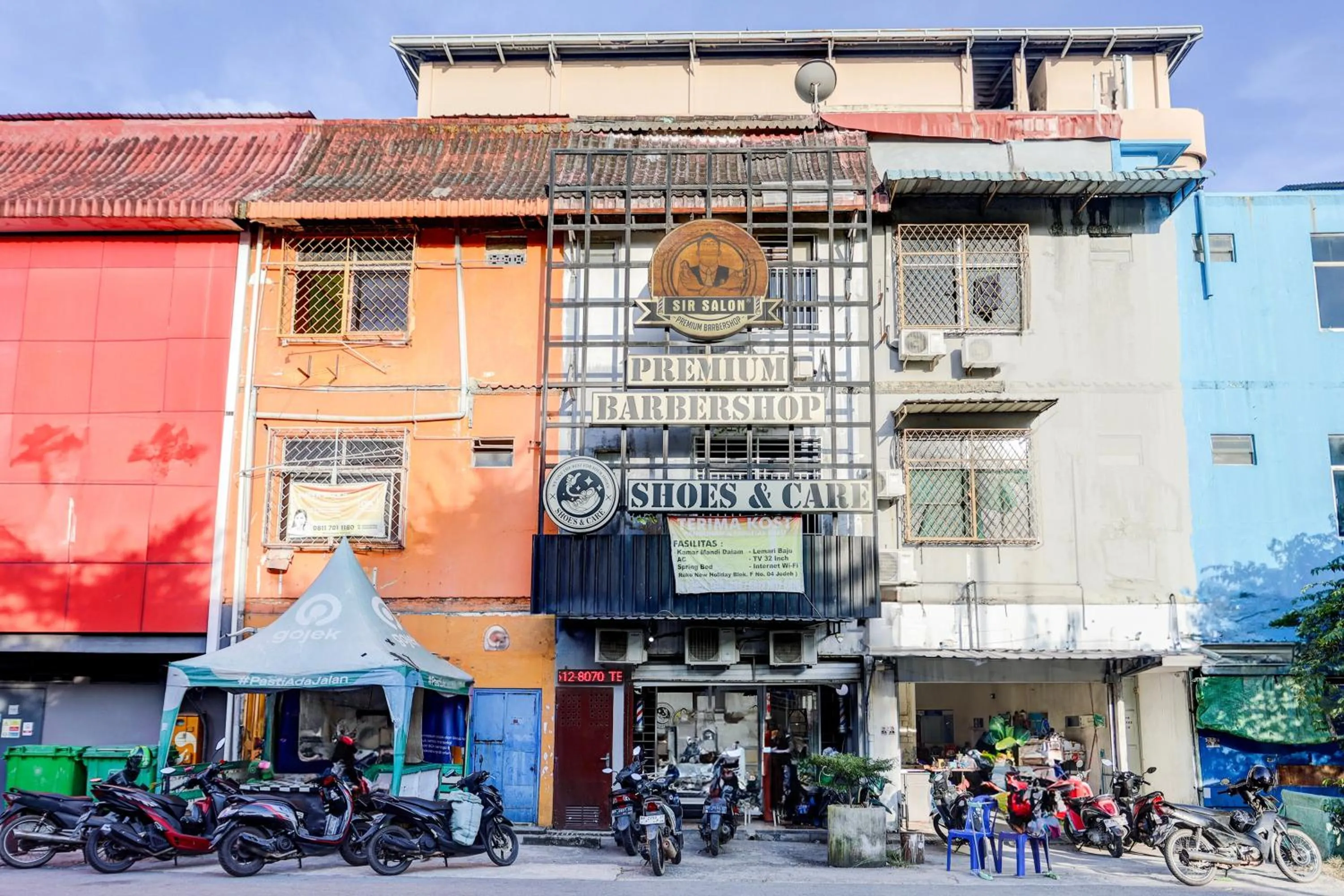 Facade/entrance in Hotel O Sir Homestay