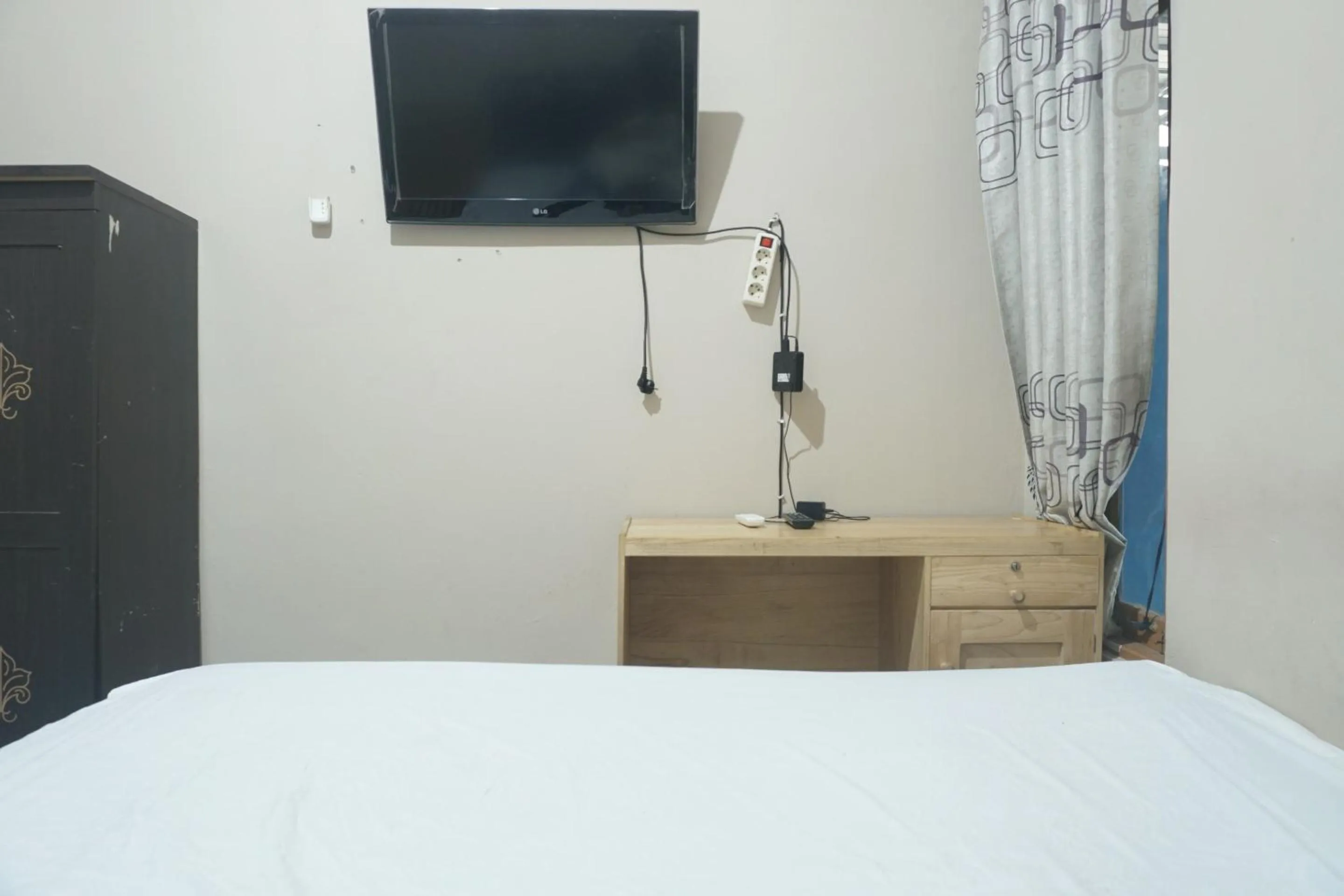 Bedroom, Bed in Hotel O Gr Kost Kaladan