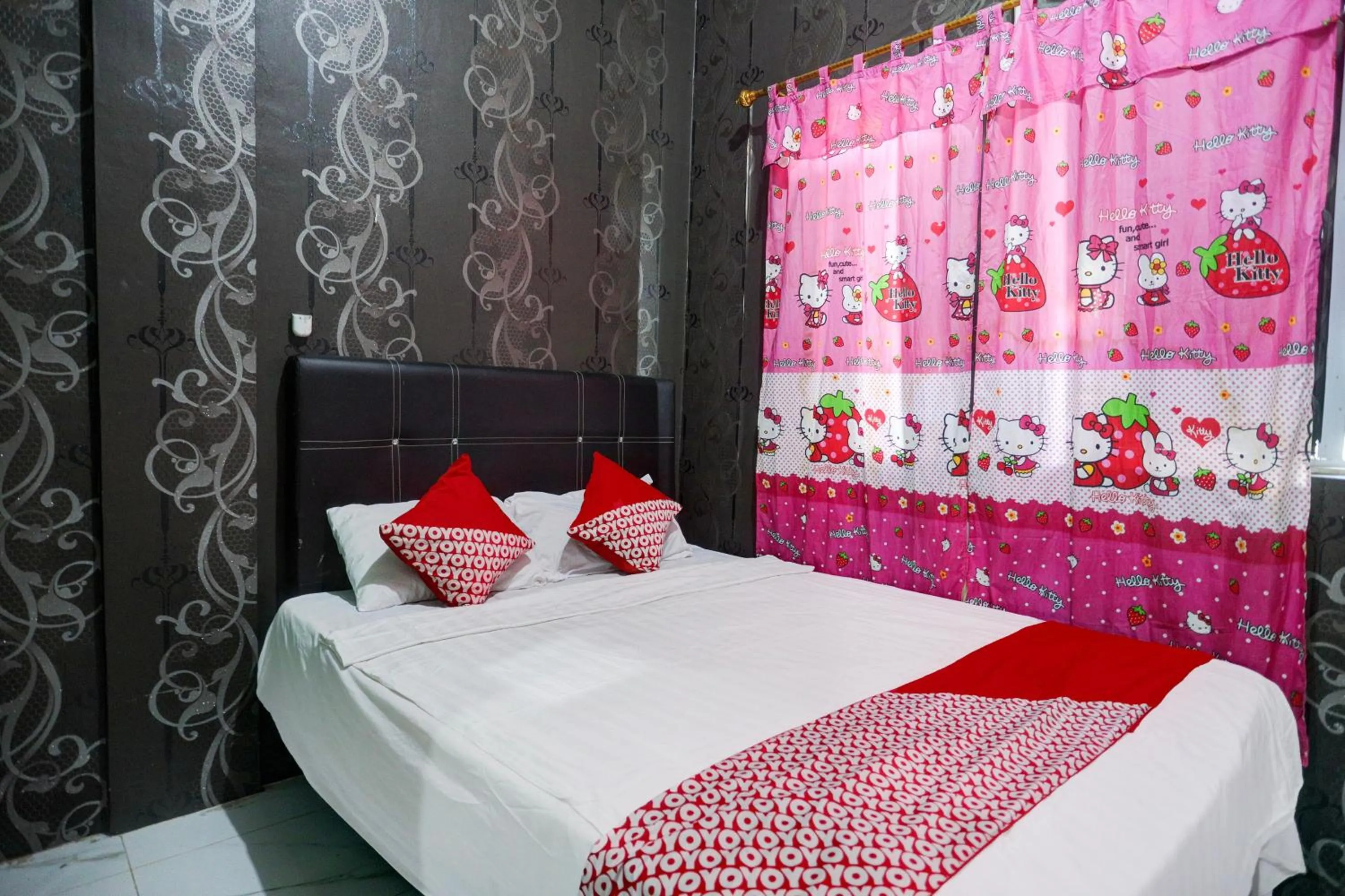 Bedroom, Bed in Hotel O Penginapan Pelangi