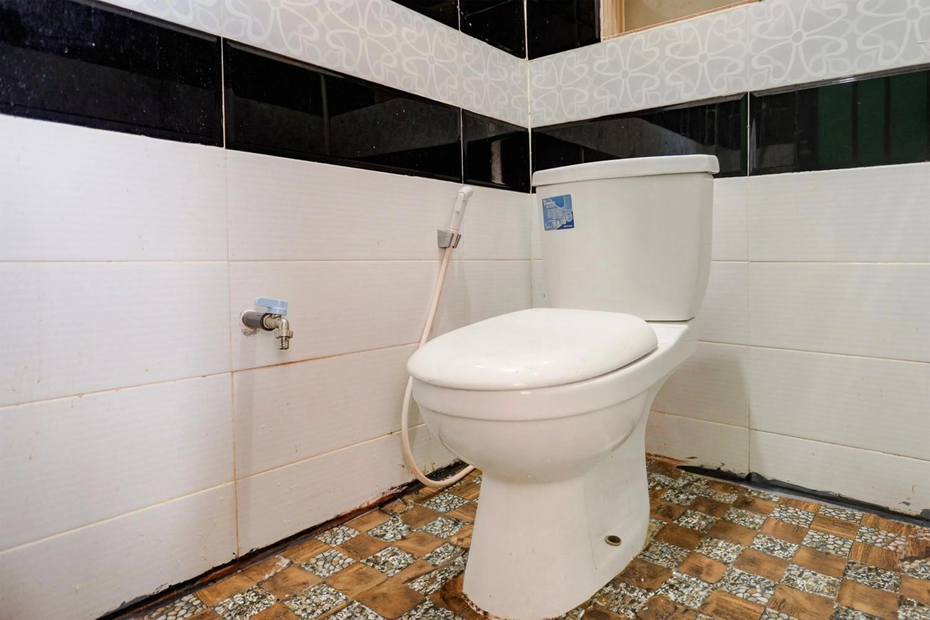 Bathroom in Hotel O Penginapan Pelangi