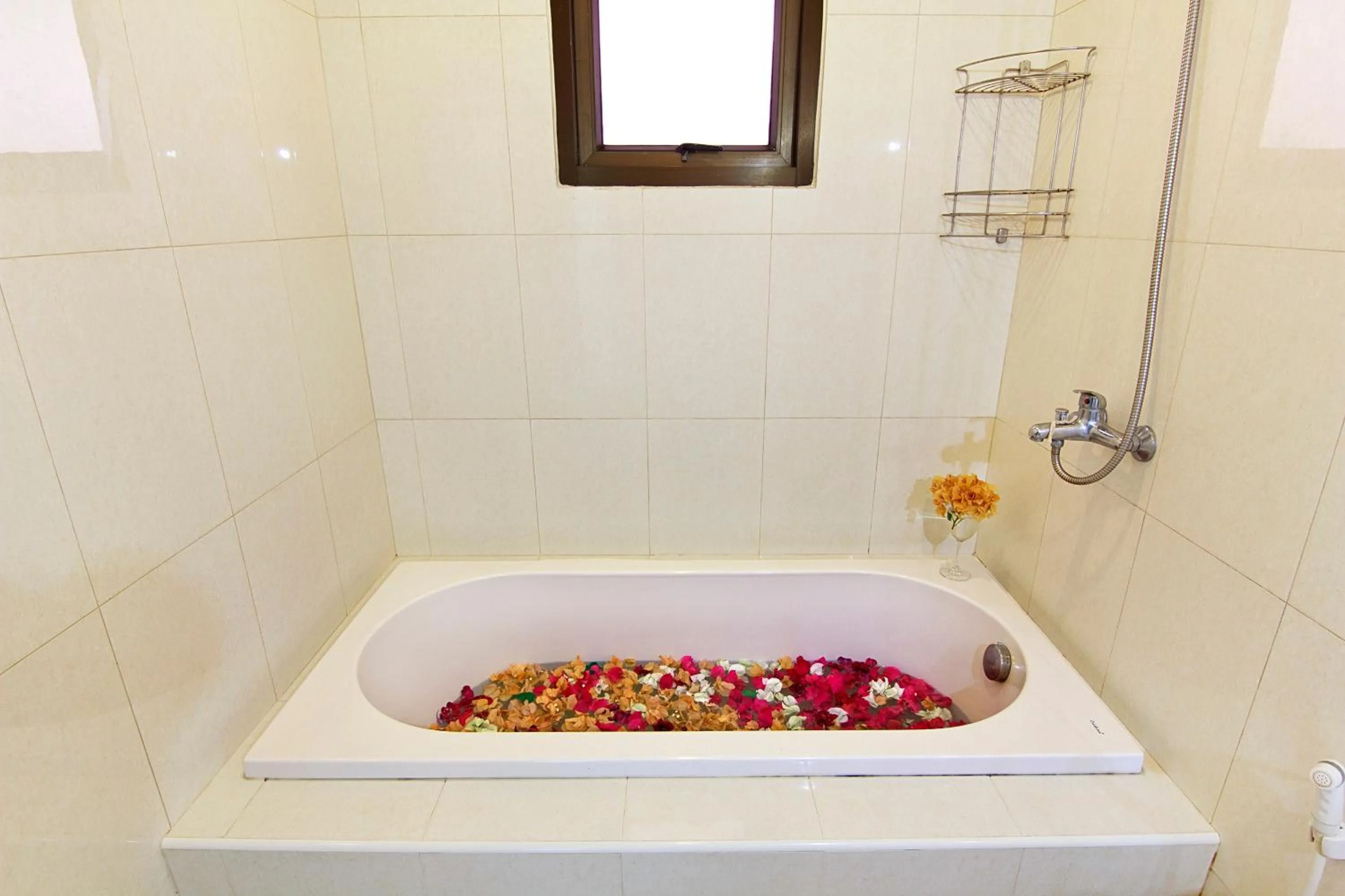 Bathroom in Heaven Beach Koh Samui