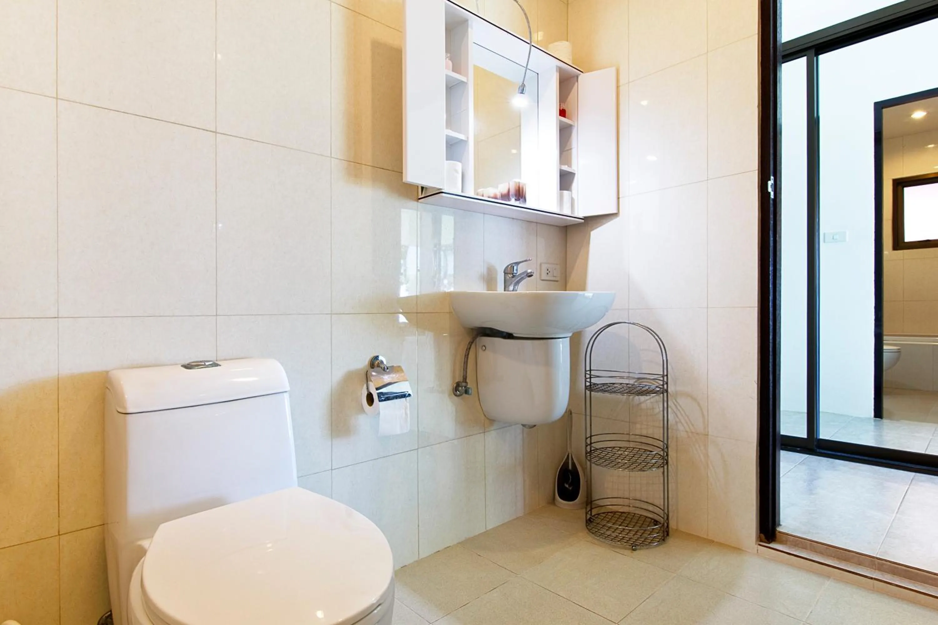 Bathroom in Heaven Beach Koh Samui