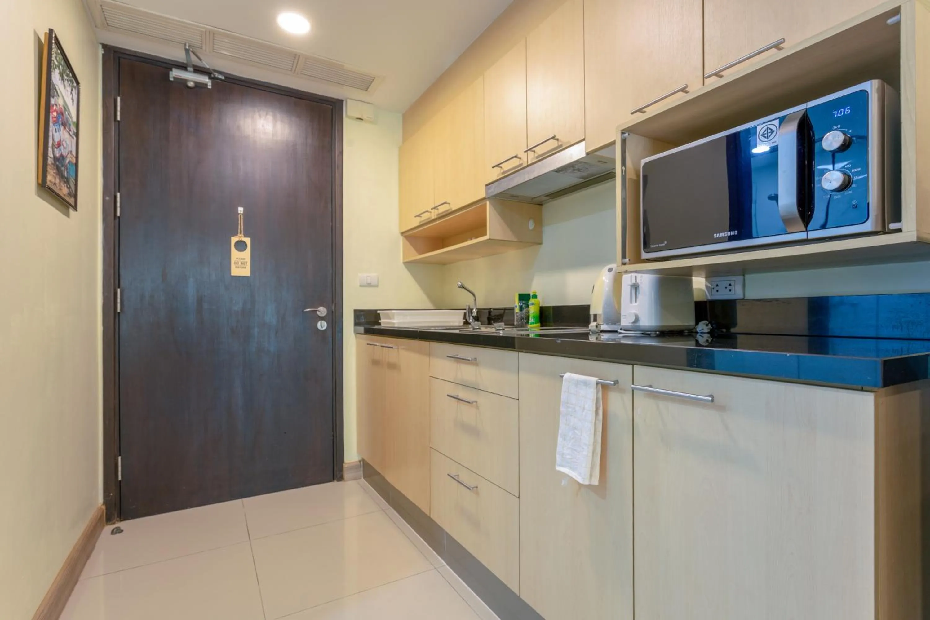 Kitchen or kitchenette in Citismart Luxury Apartments