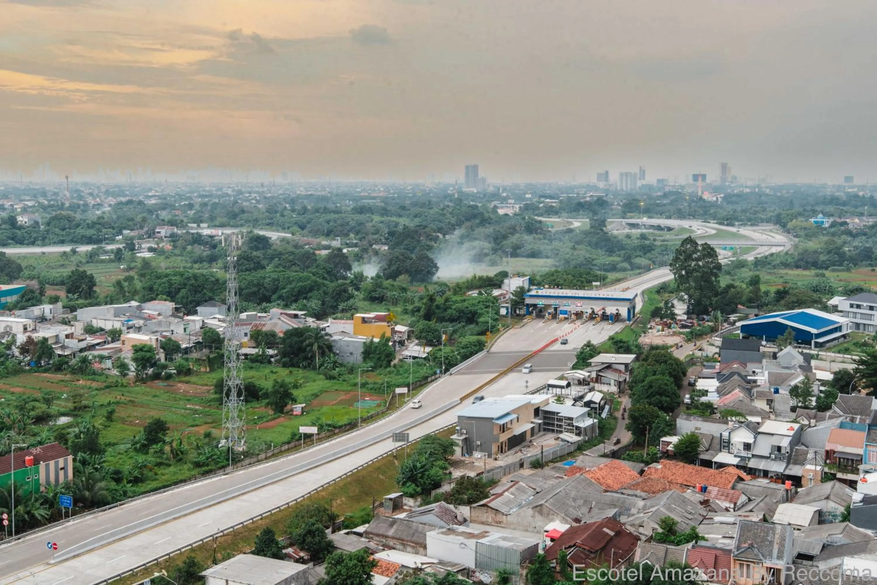 Property building in Escotel Amazana By Reccoma