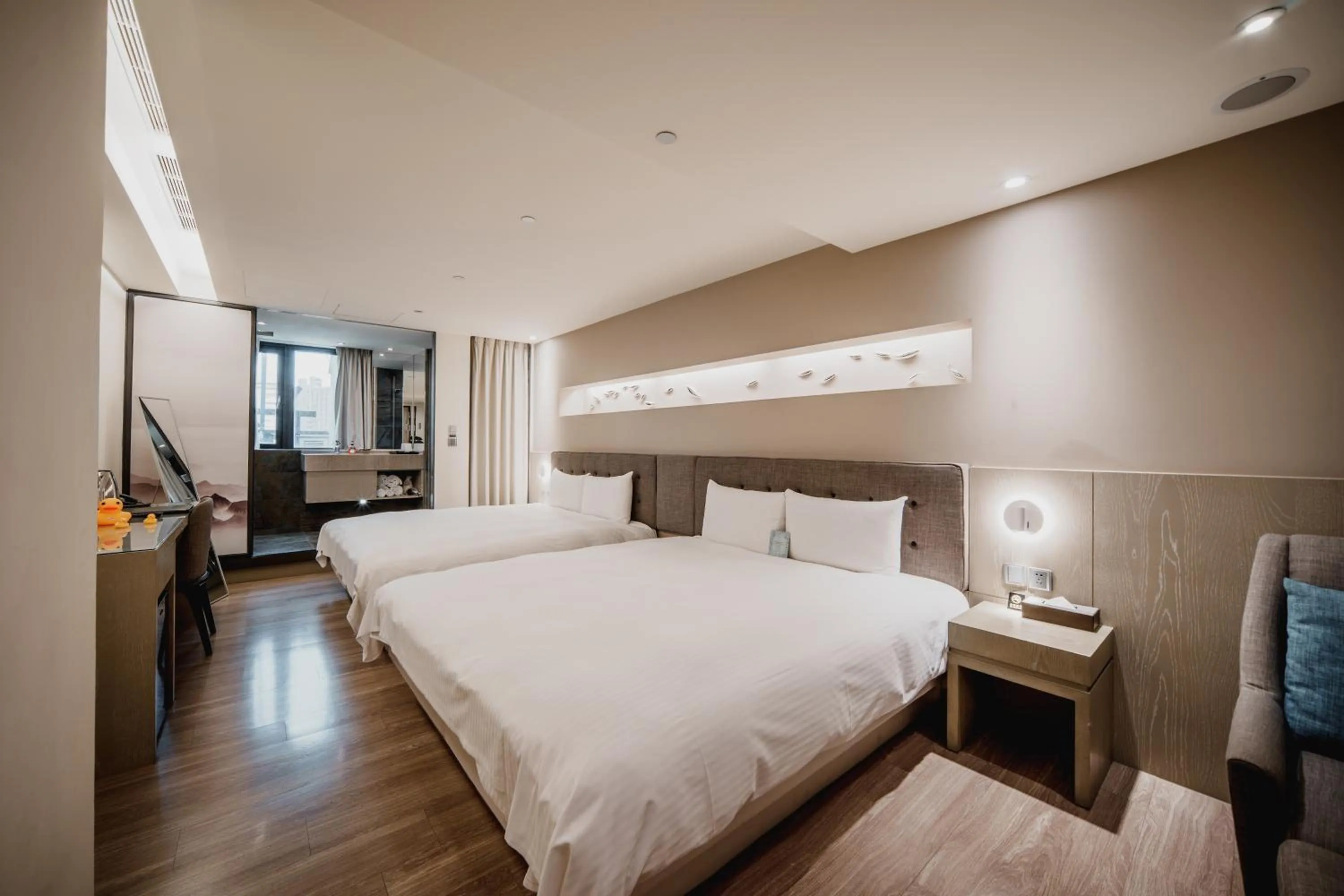 Photo of the whole room, Bed in Hub Hotel Kaohsiung Yawan Branch