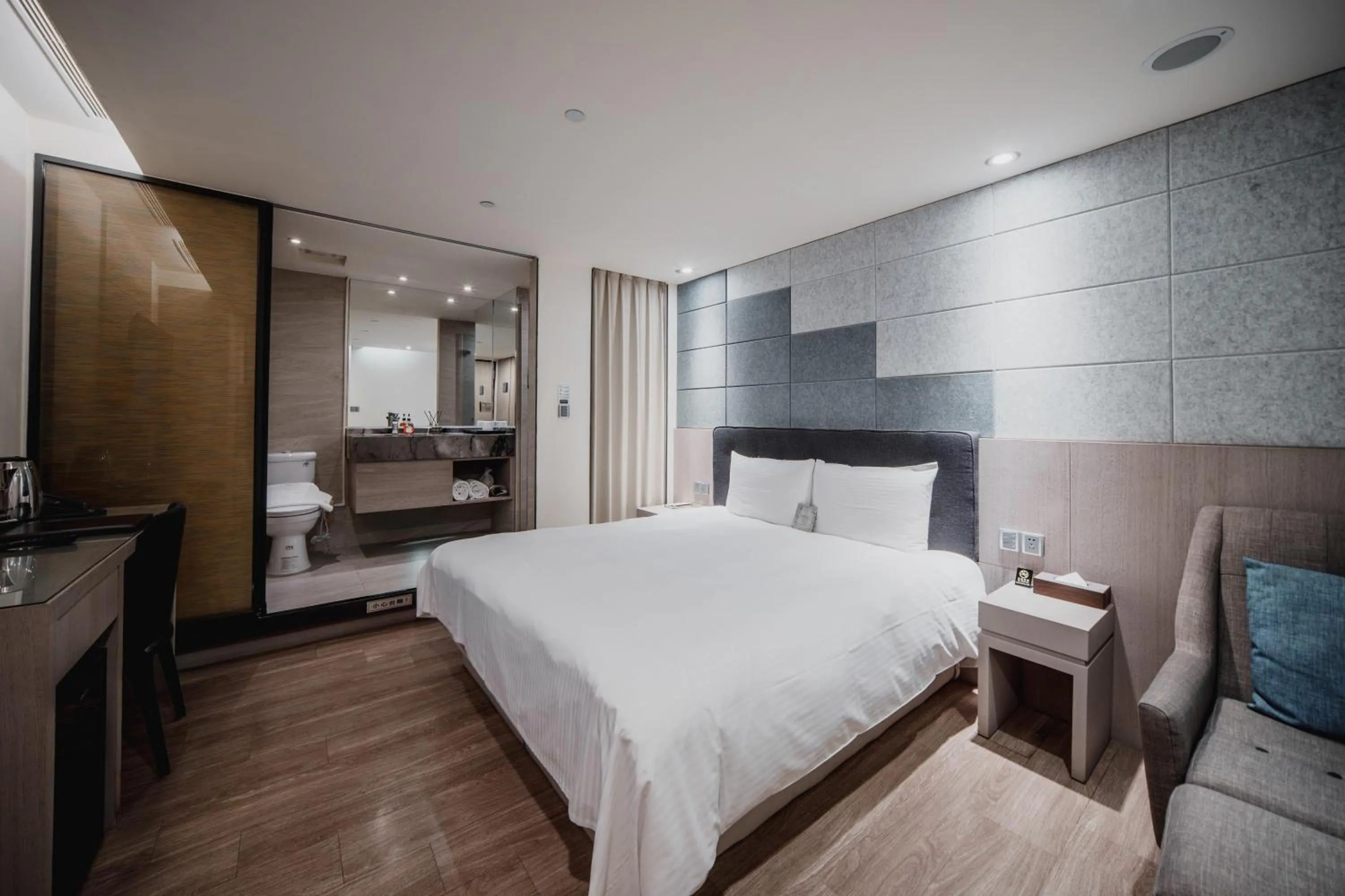 Bedroom, Bed in Hub Hotel Kaohsiung Yawan Branch