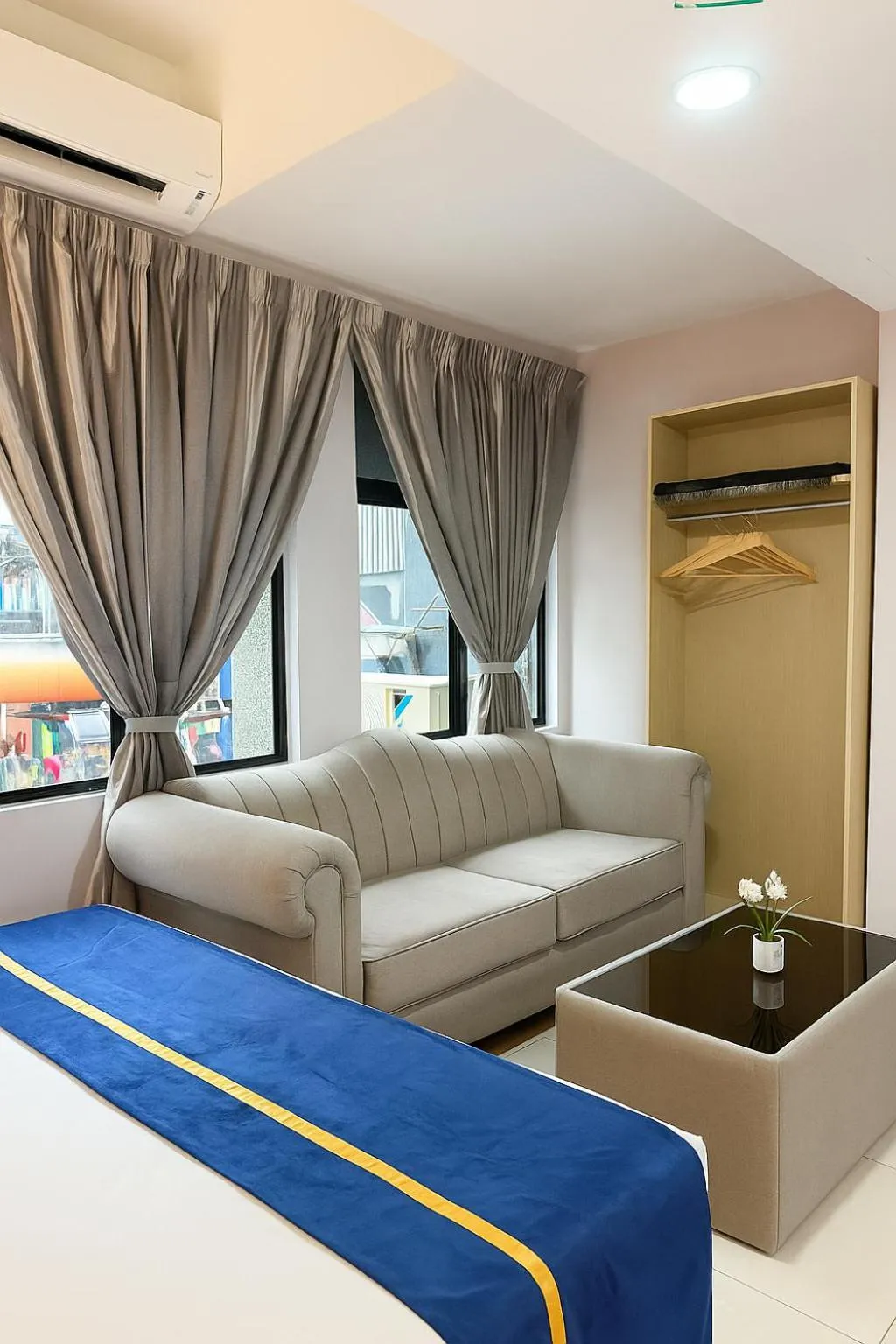 Seating area, Bed in StarQ Hotel Bukit Bintang