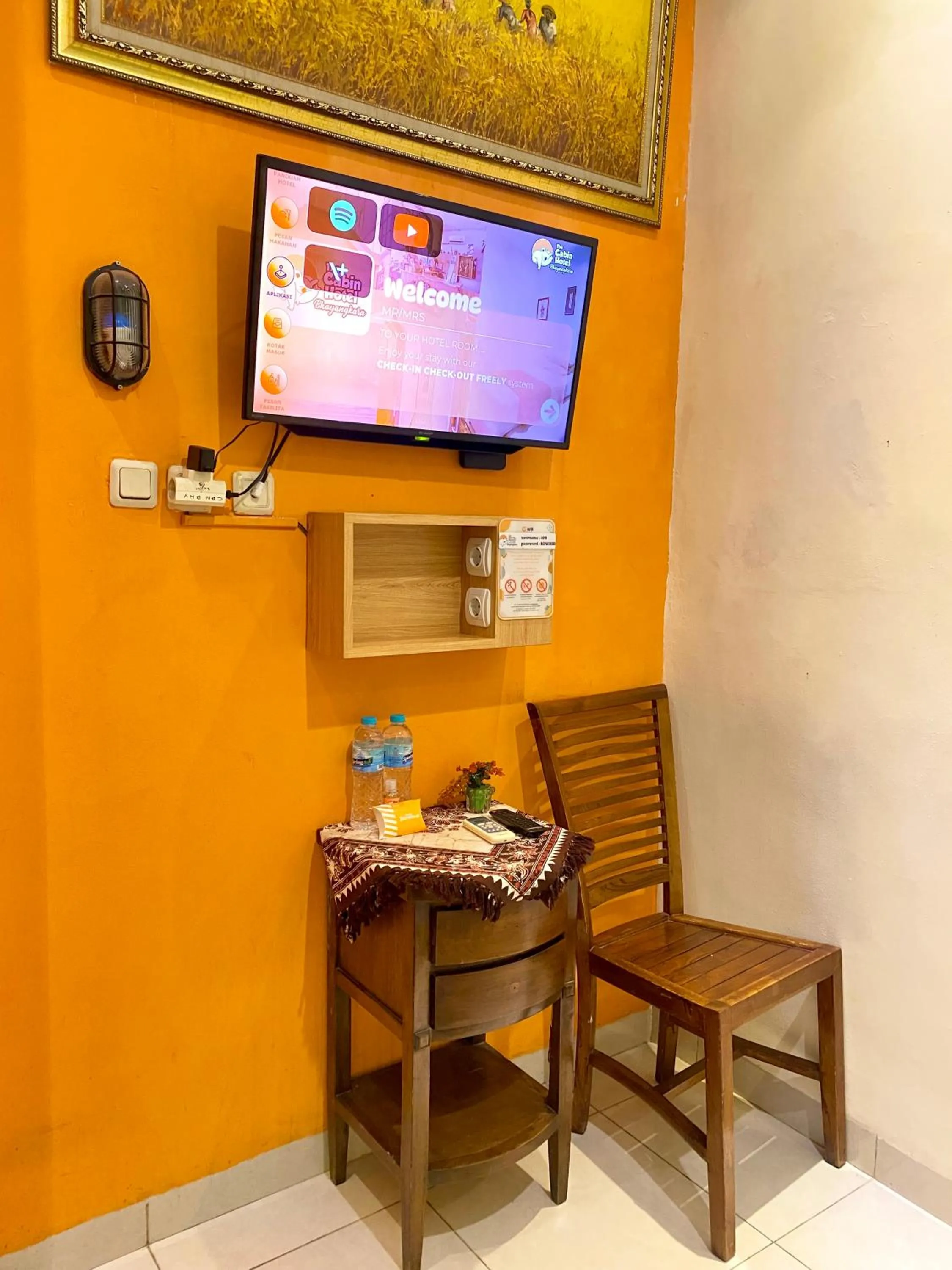 Bedroom in Cabin Hotel Bhayangkara