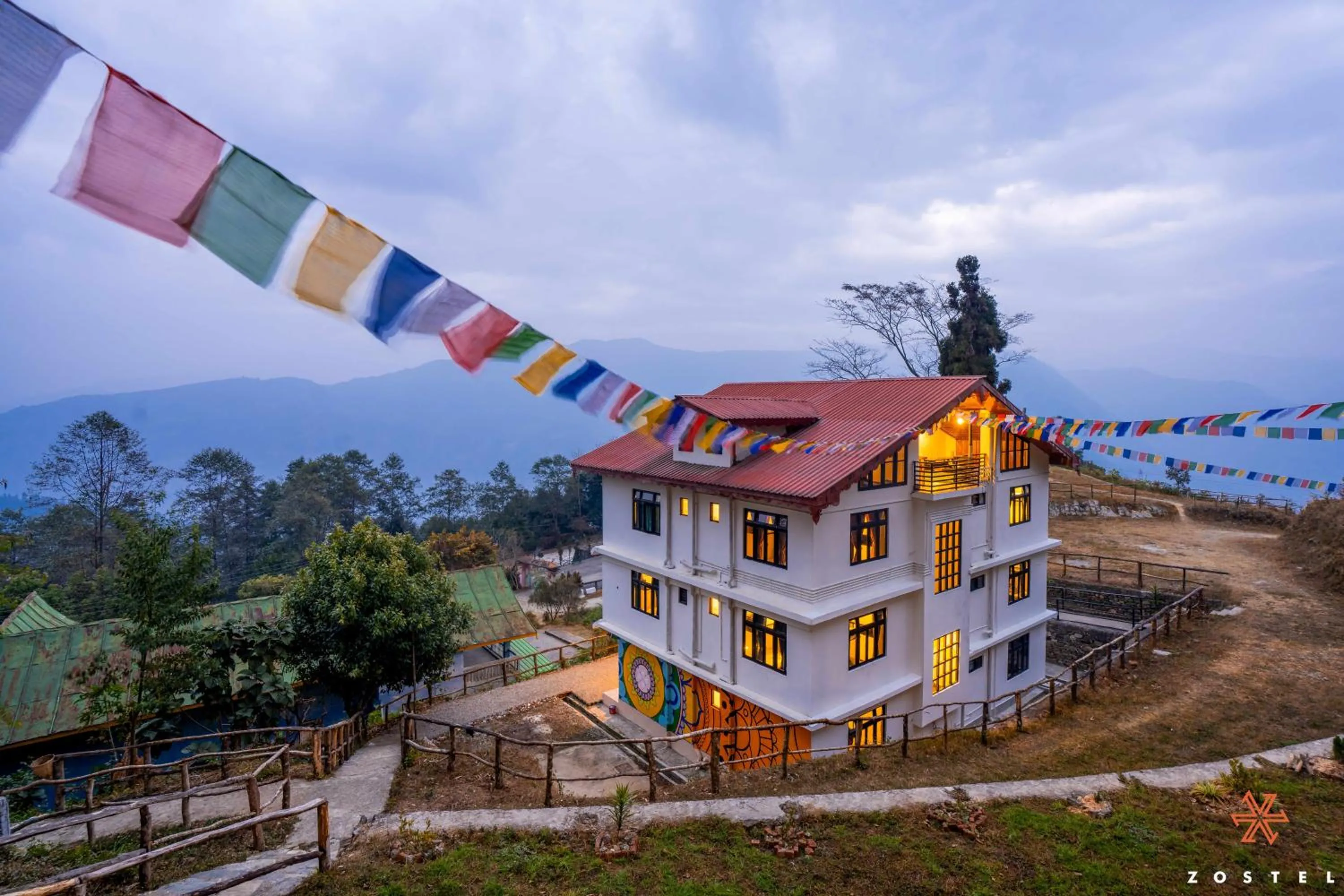 Property building in Zostel Rinchenpong (Pelling)