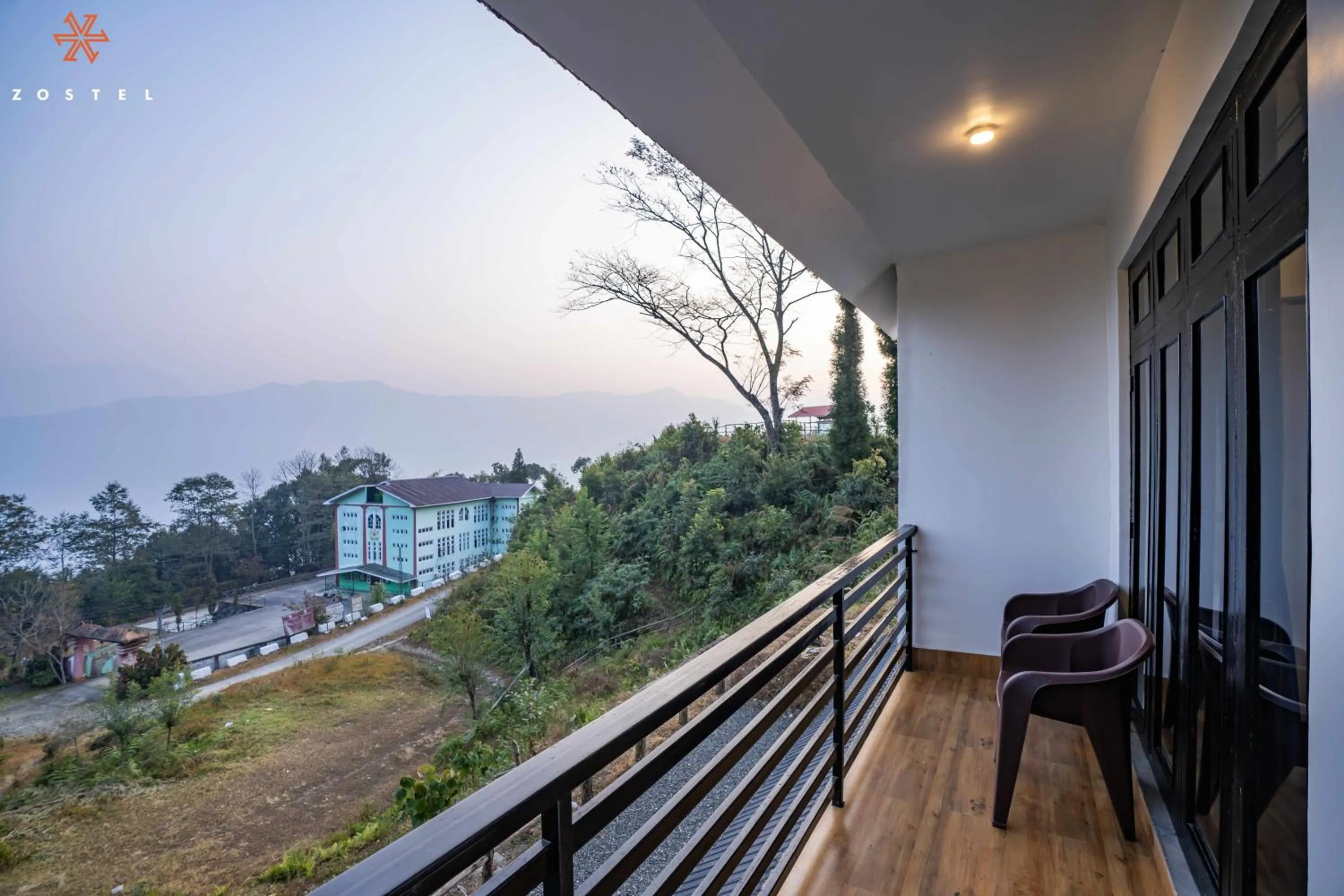 Balcony/Terrace in Zostel Rinchenpong (Pelling)