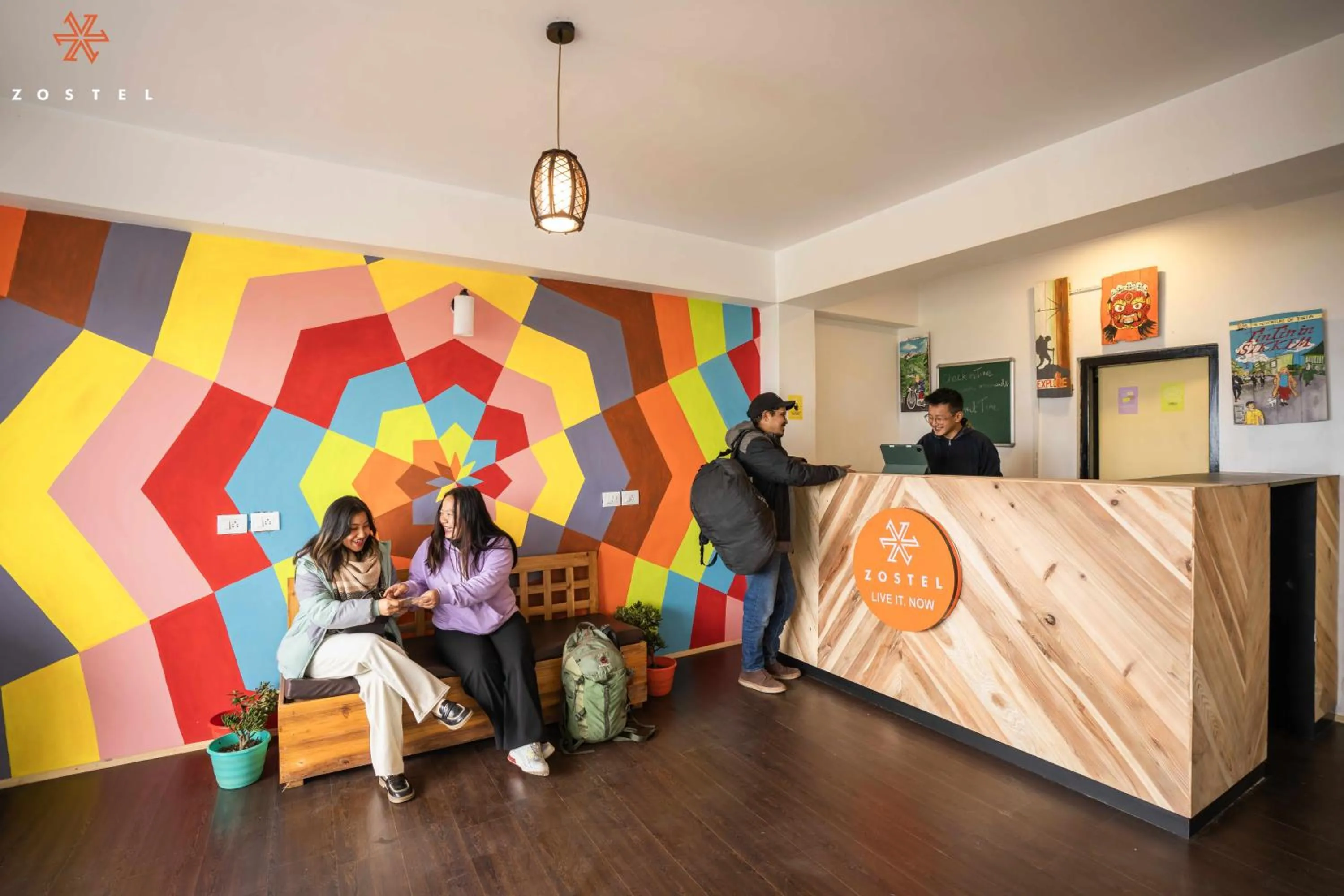 Property logo or sign in Zostel Rinchenpong (Pelling)