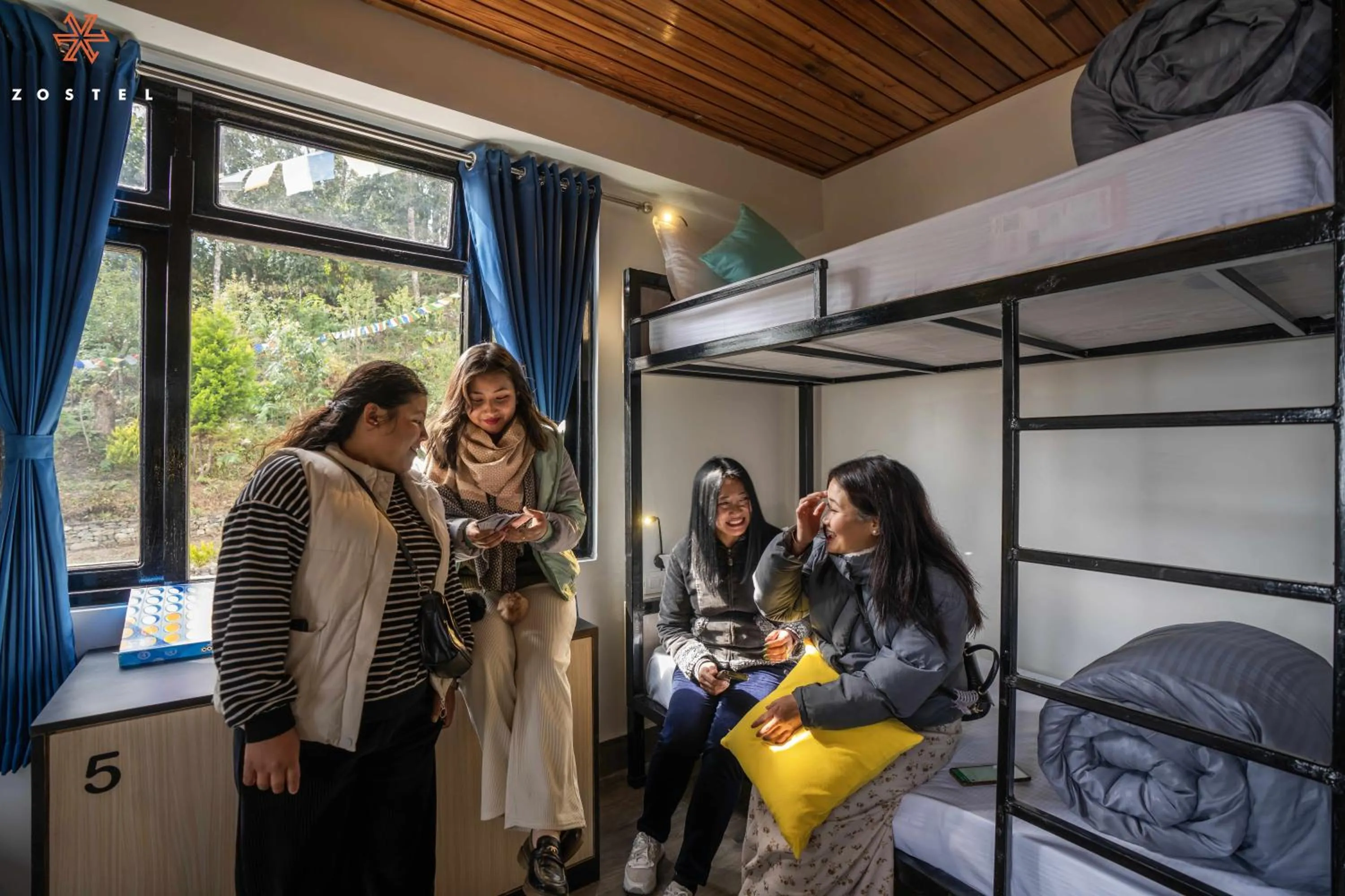 Seating area in Zostel Rinchenpong (Pelling)