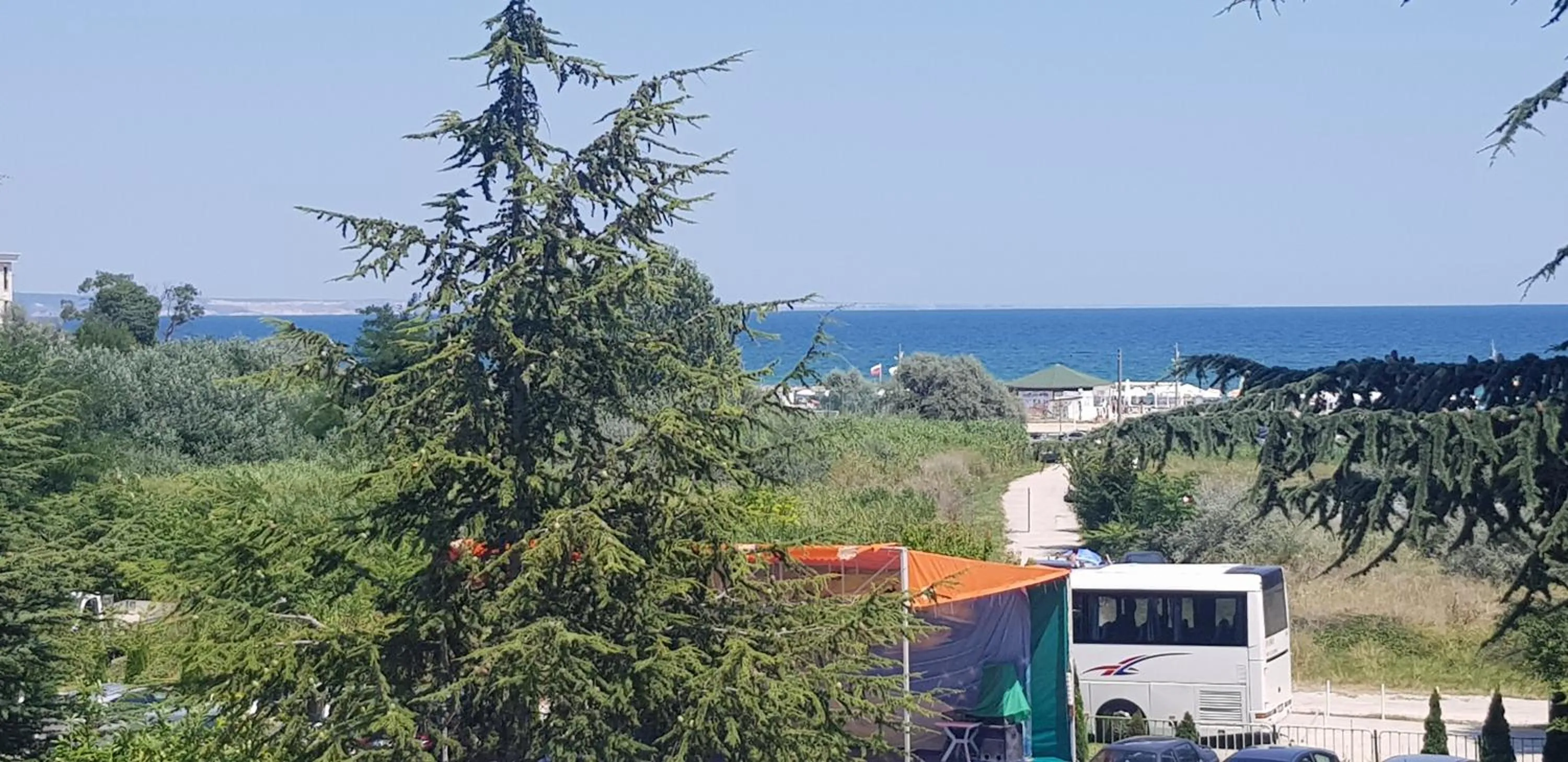 Neighbourhood in DSK Hotel