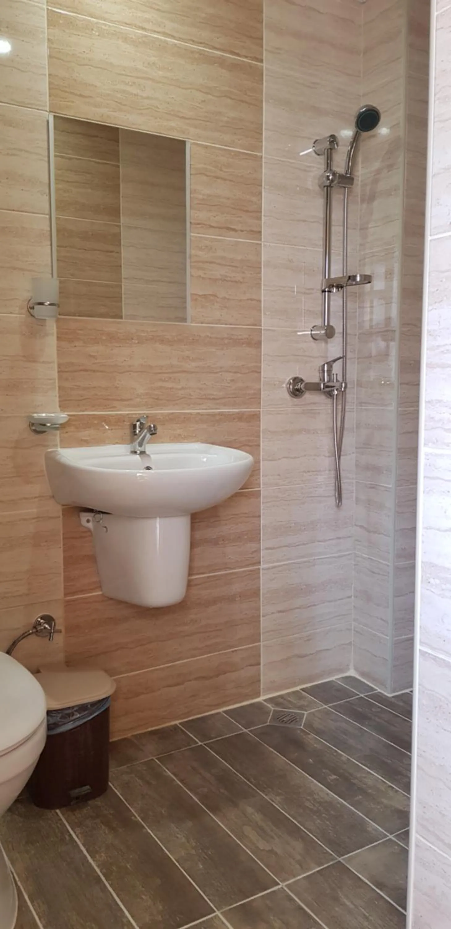 Bathroom in DSK Hotel