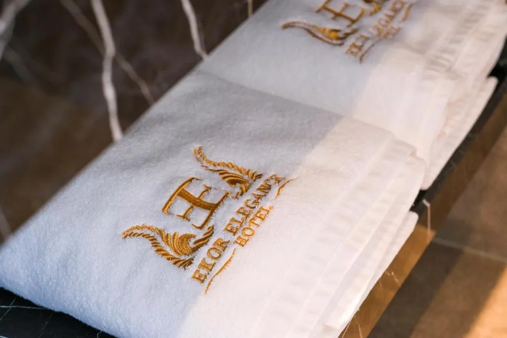 Ekor Elegance Hotel