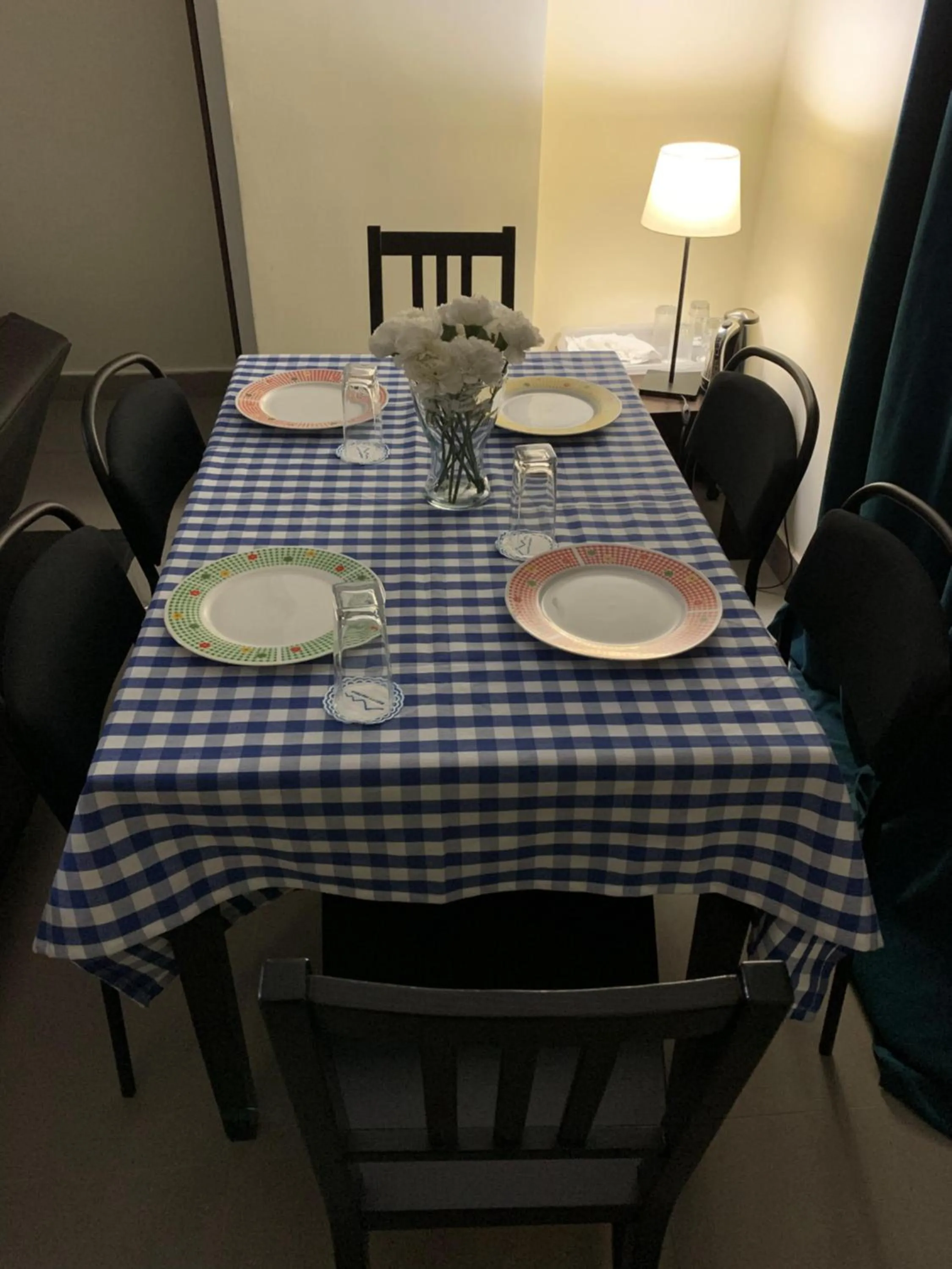 Dining area in Sakan 275