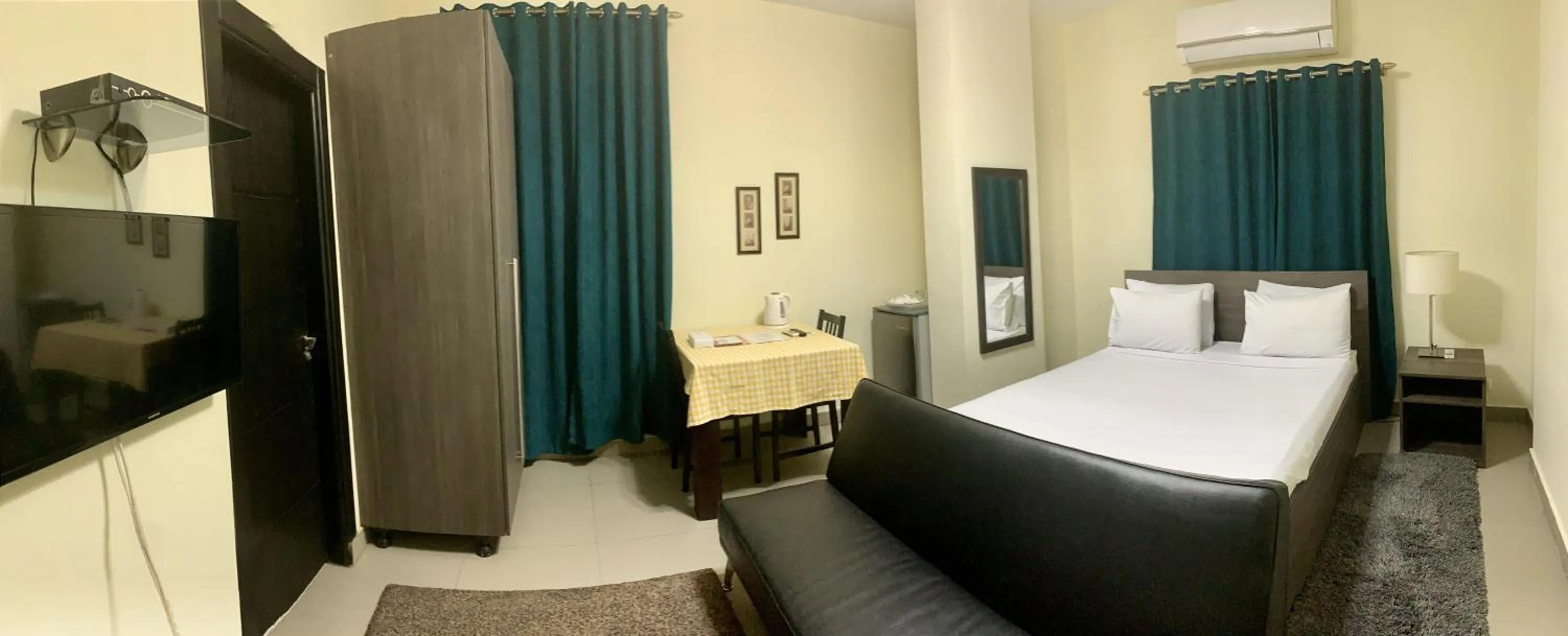 Photo of the whole room, Bed in Sakan 275