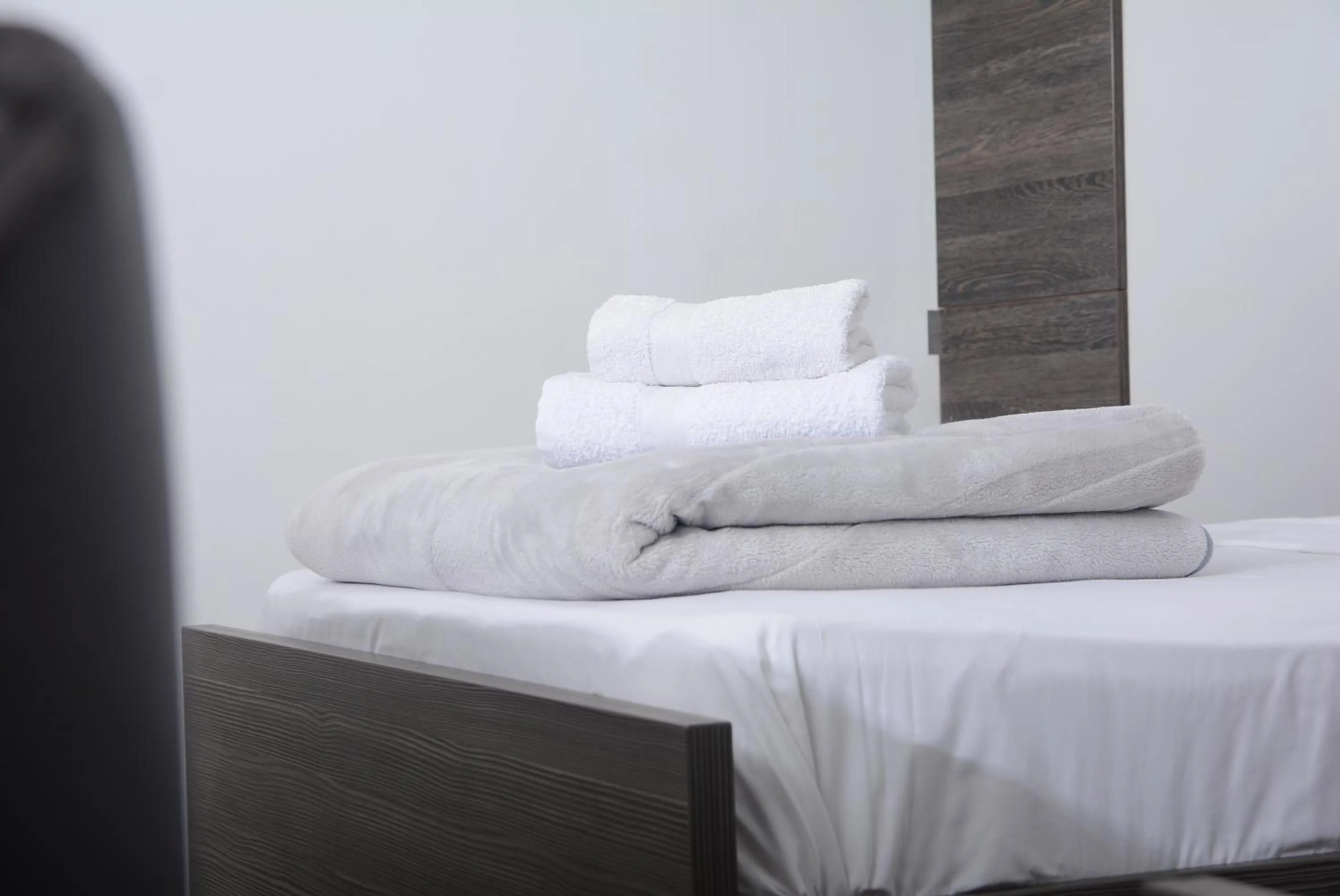 Photo of the whole room, Bed in Sakan 275