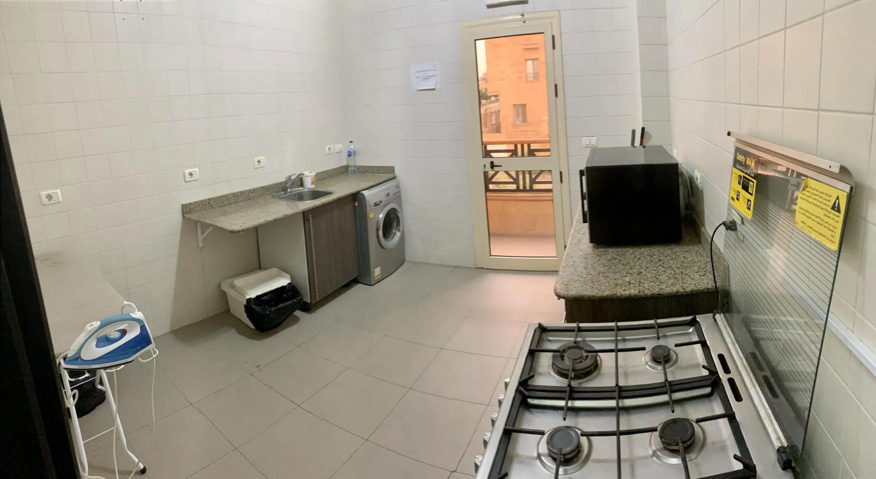 Communal kitchen in Sakan 275