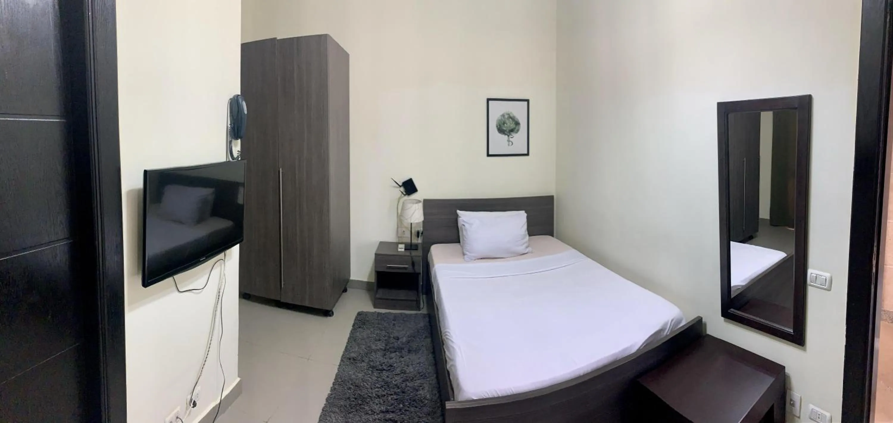 Photo of the whole room, Bed in Sakan 275