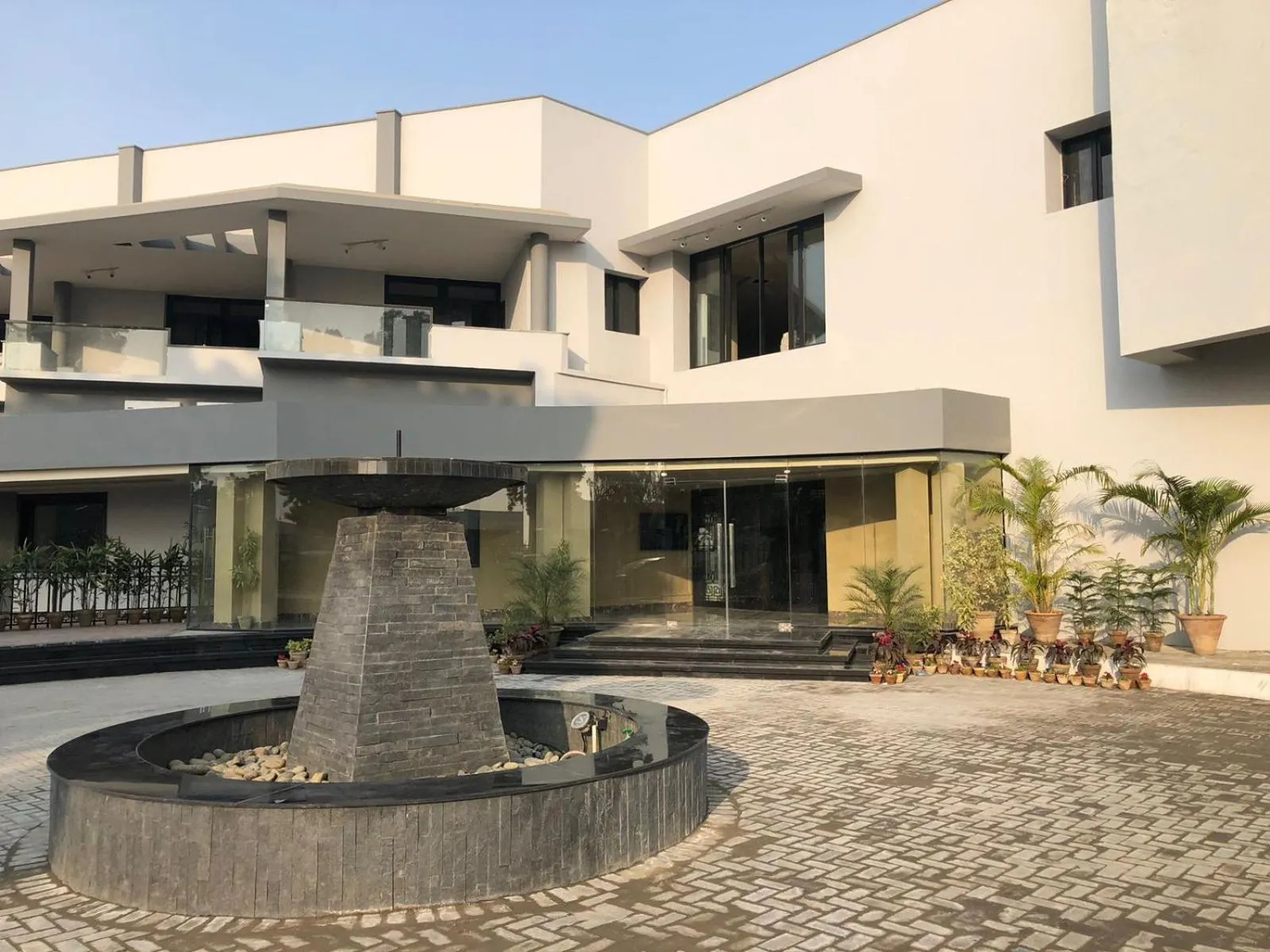 Property building in RT Grace Royal Taj Hotel Sukkur