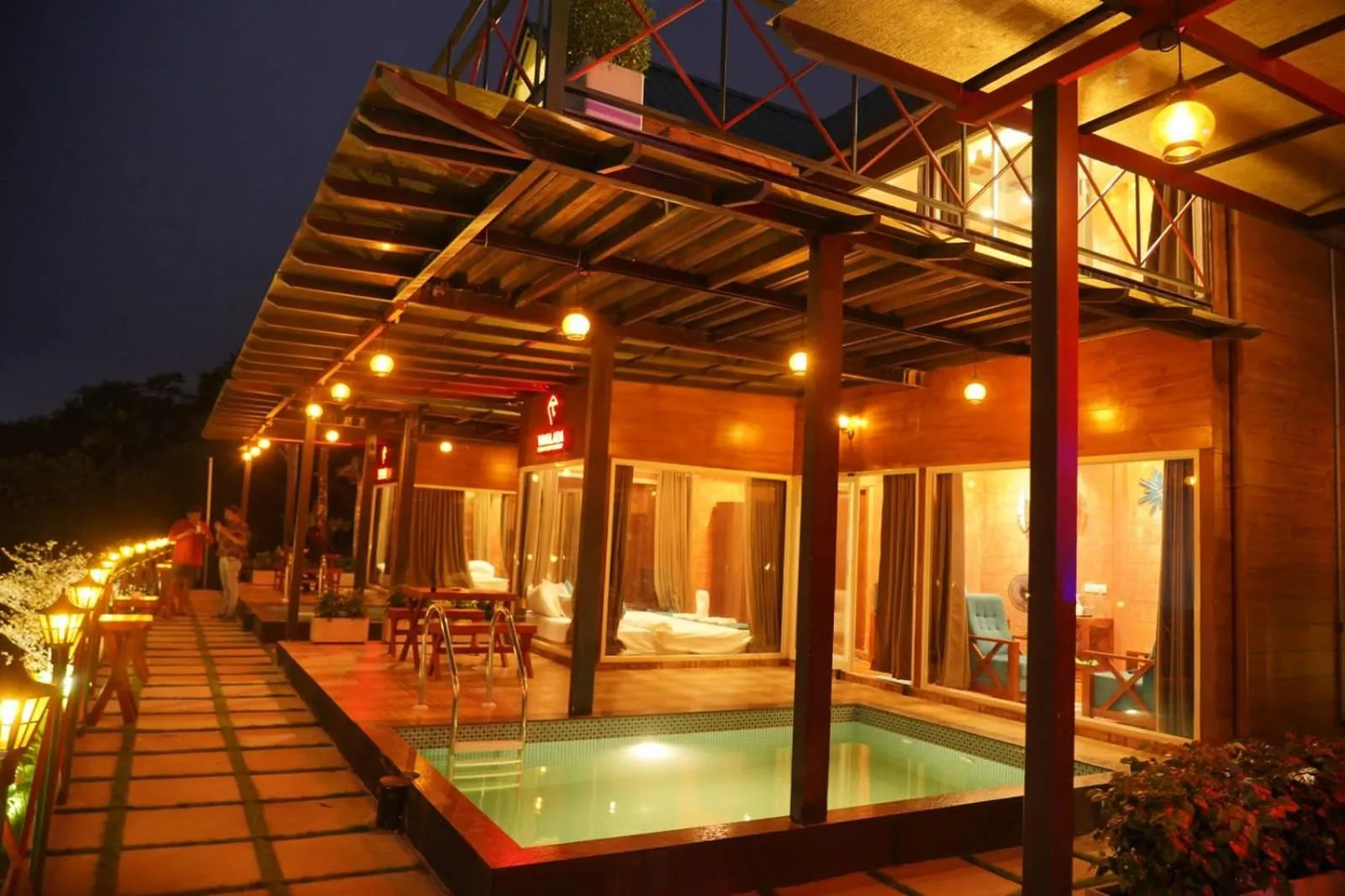 Swimming pool in Vayalada View Point Resort