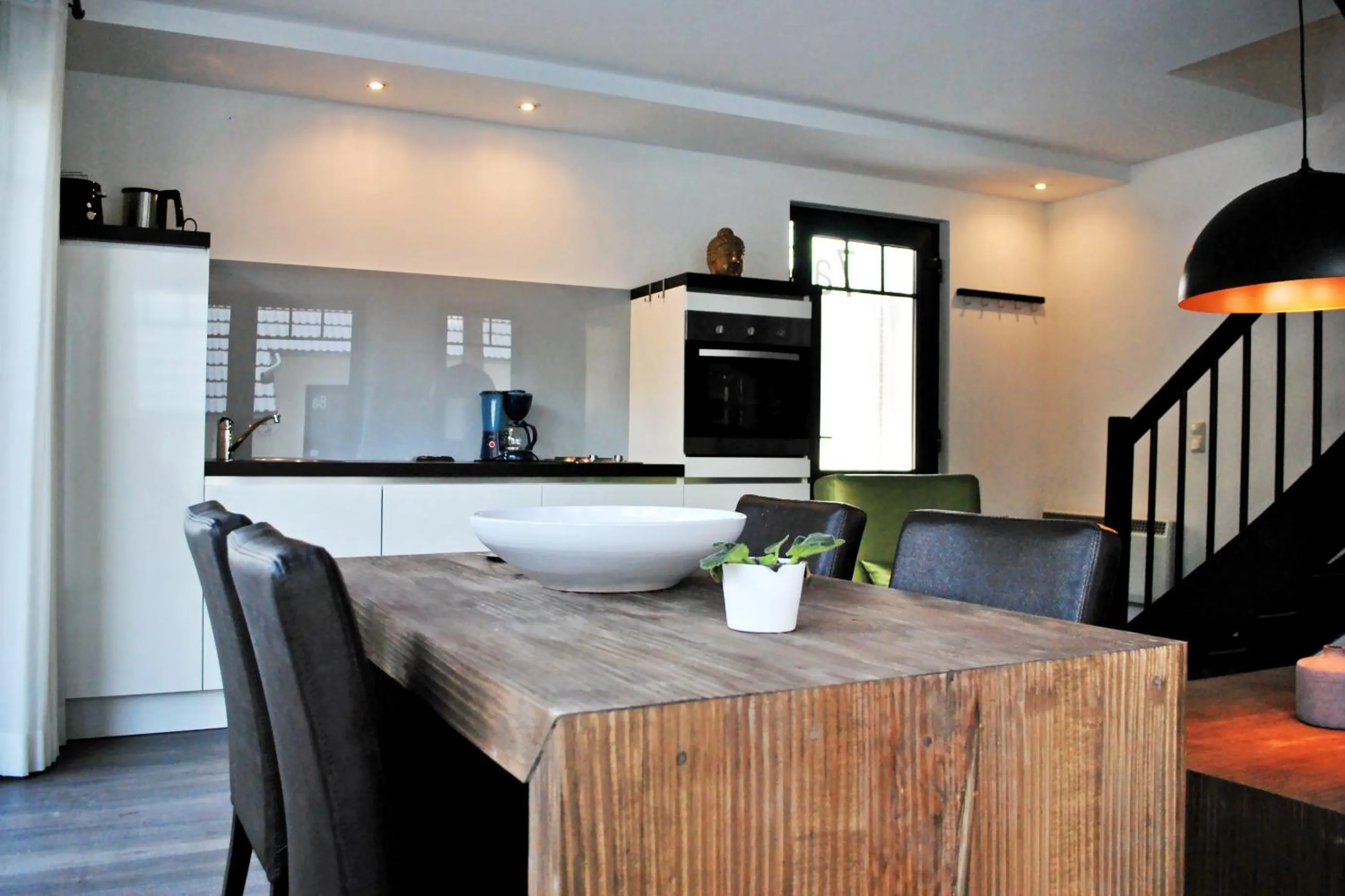 Kitchen or kitchenette in Van der Valk Naturresort Drewitz