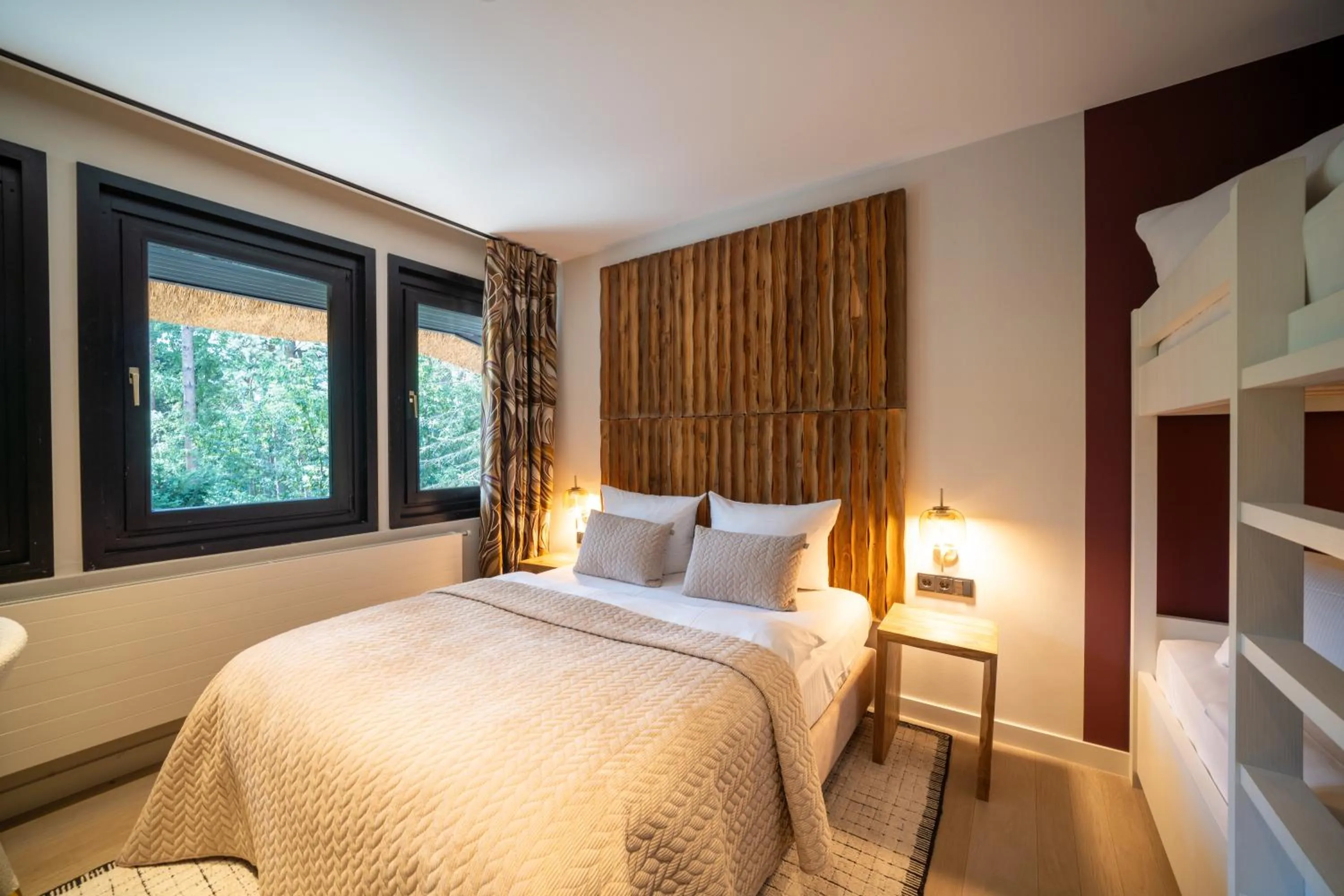 Bedroom, Bed in Van der Valk Naturresort Drewitz