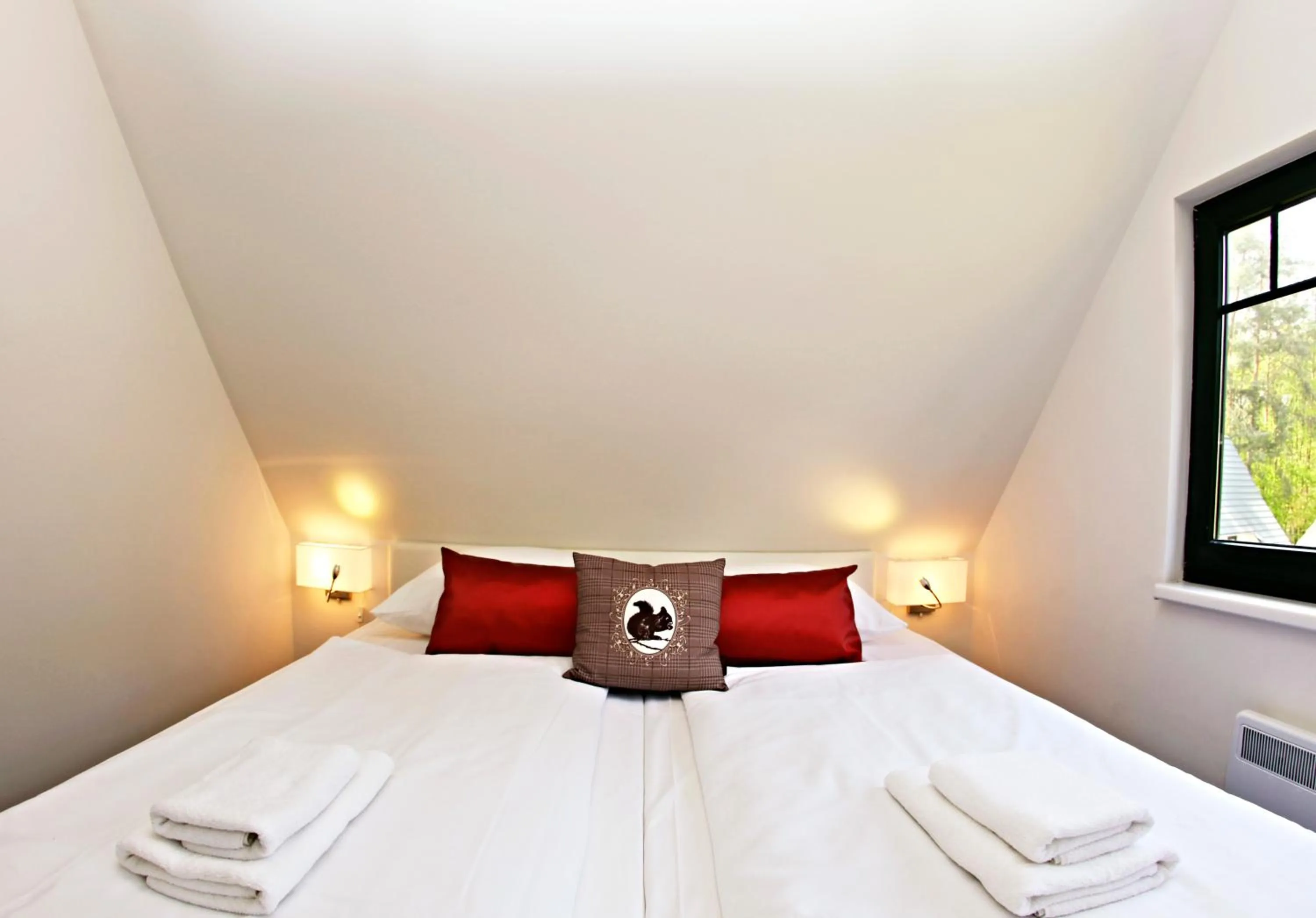 Bedroom, Bed in Van der Valk Naturresort Drewitz