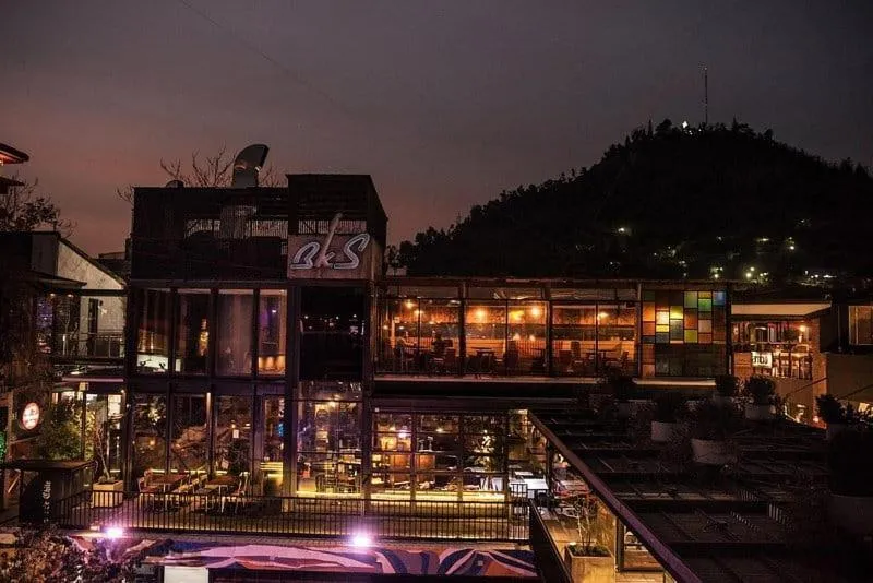 Restaurant/places to eat in The Hip Hotel Santiago