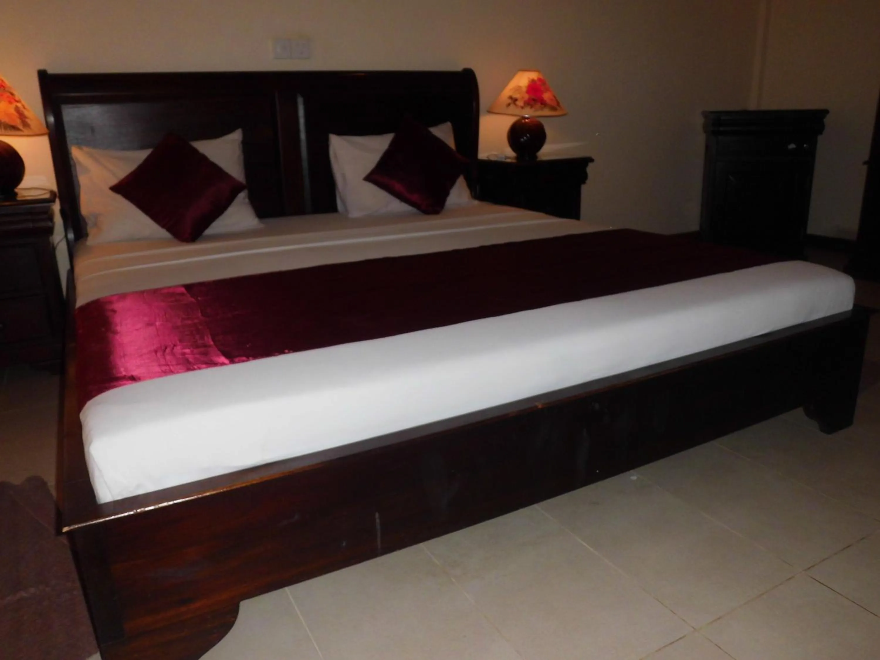 Bed in Paradise Beach Club