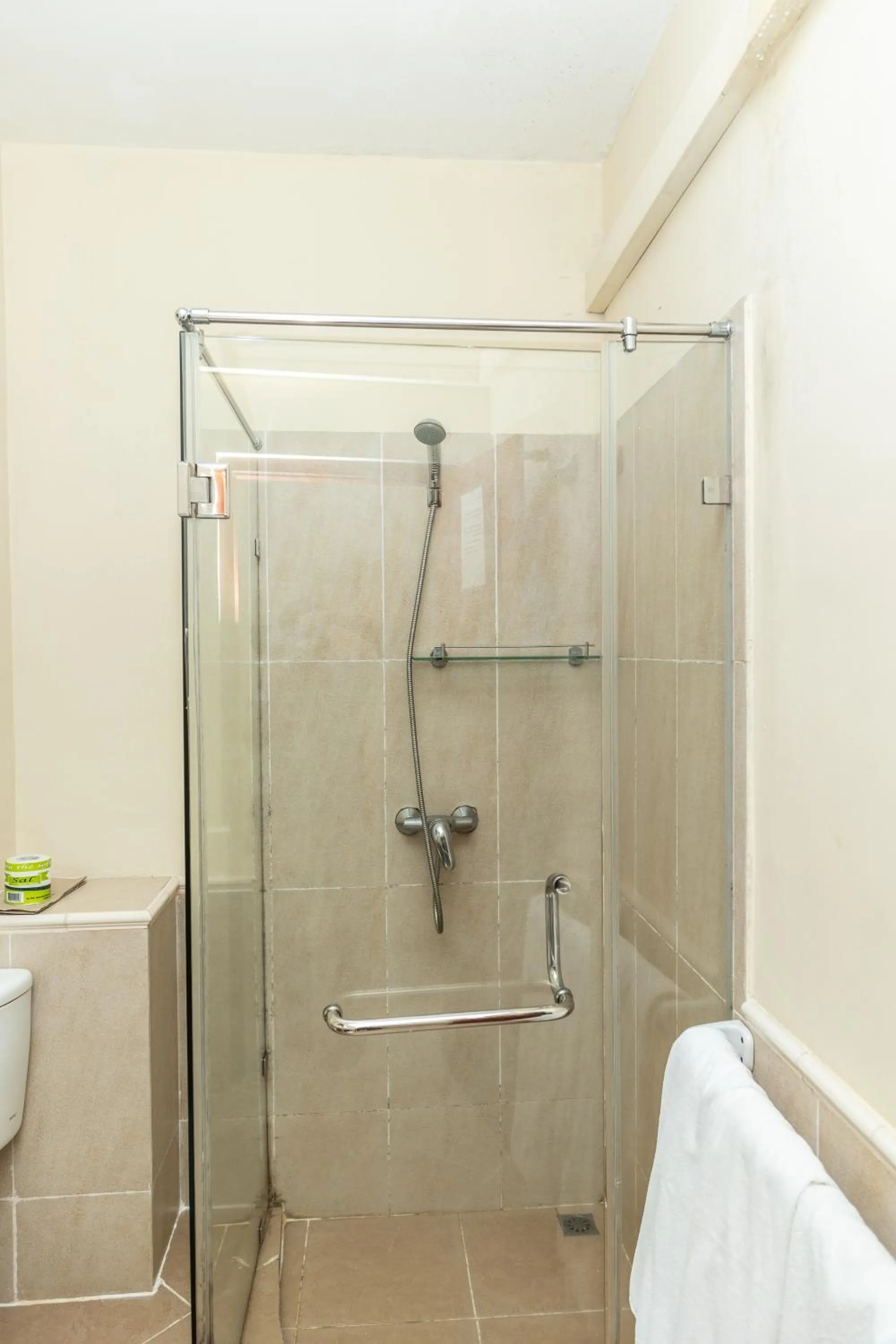 Shower in Paradise Beach Club