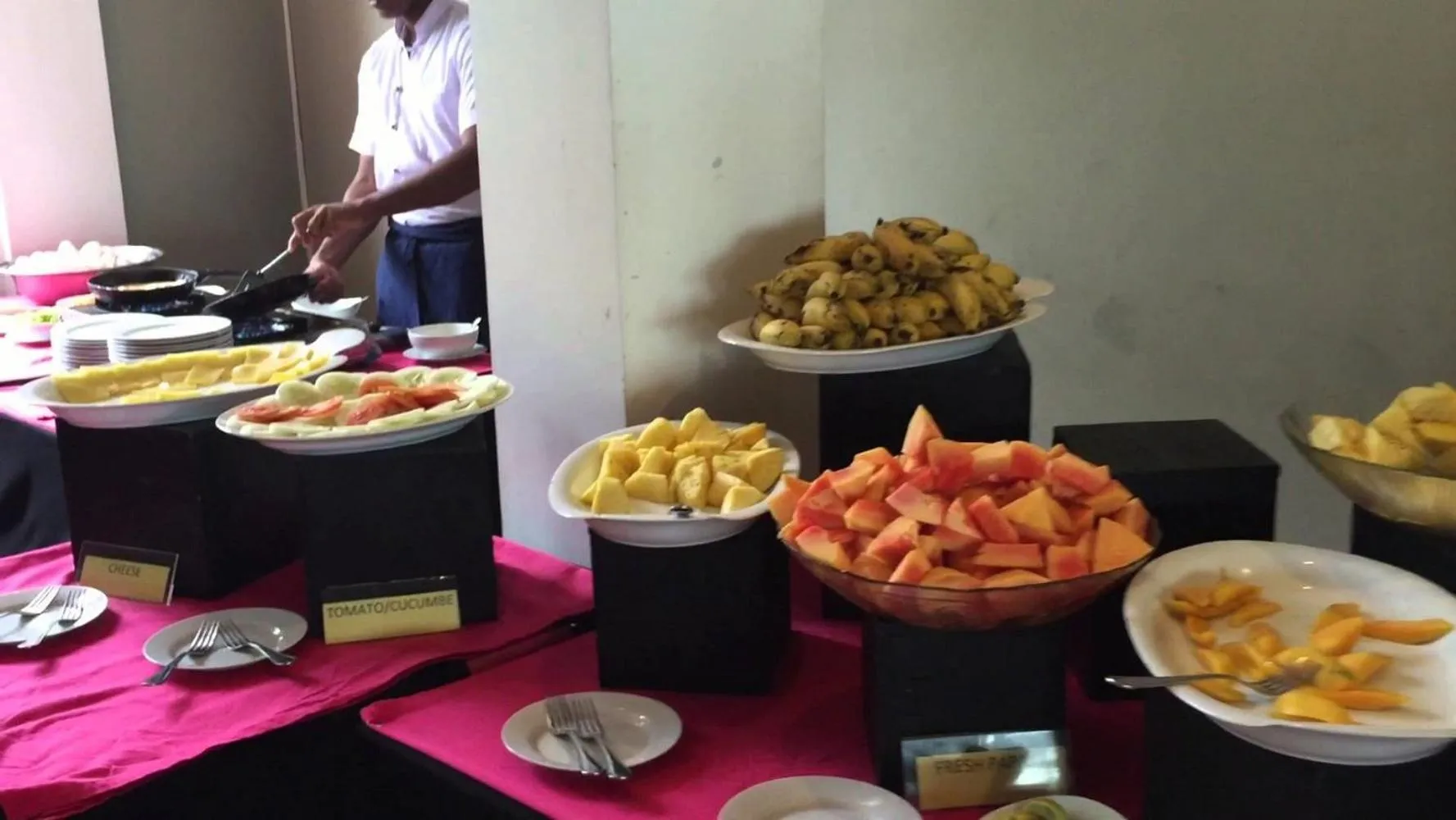 Breakfast in Paradise Beach Club