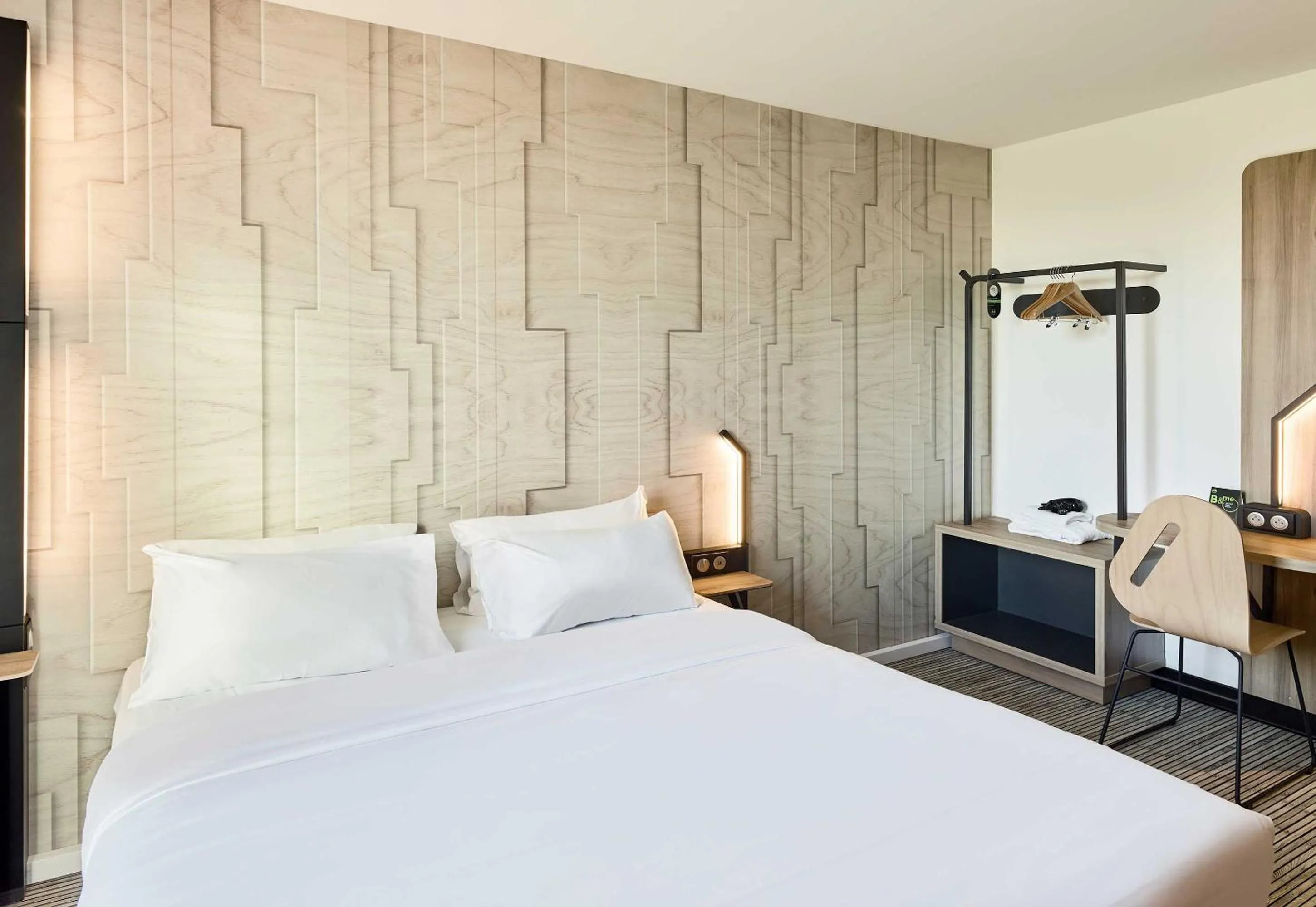 Bedroom, Bed in B&B HOTEL Marne-la-Vallée Val d'Europe