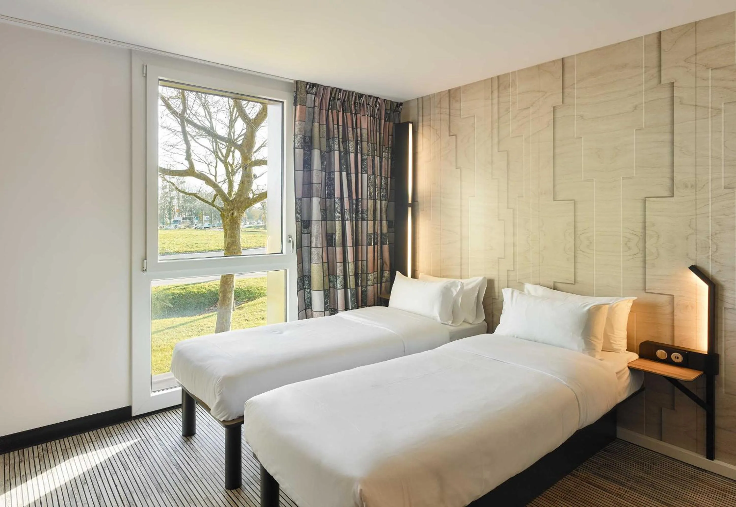 Bedroom, Bed in B&B HOTEL Marne-la-Vallée Val d'Europe