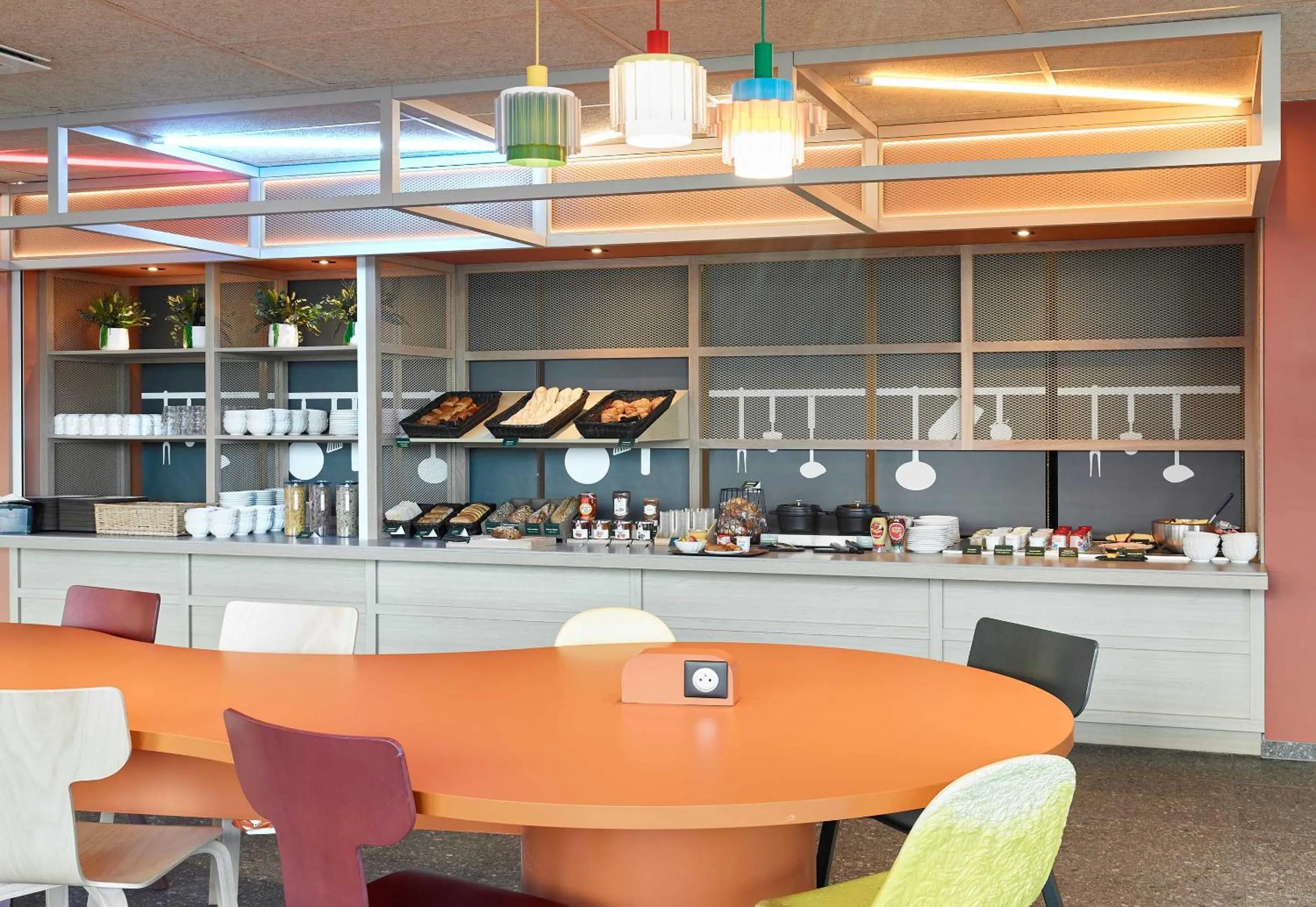 Buffet breakfast in B&B HOTEL Marne-la-Vallée Val d'Europe