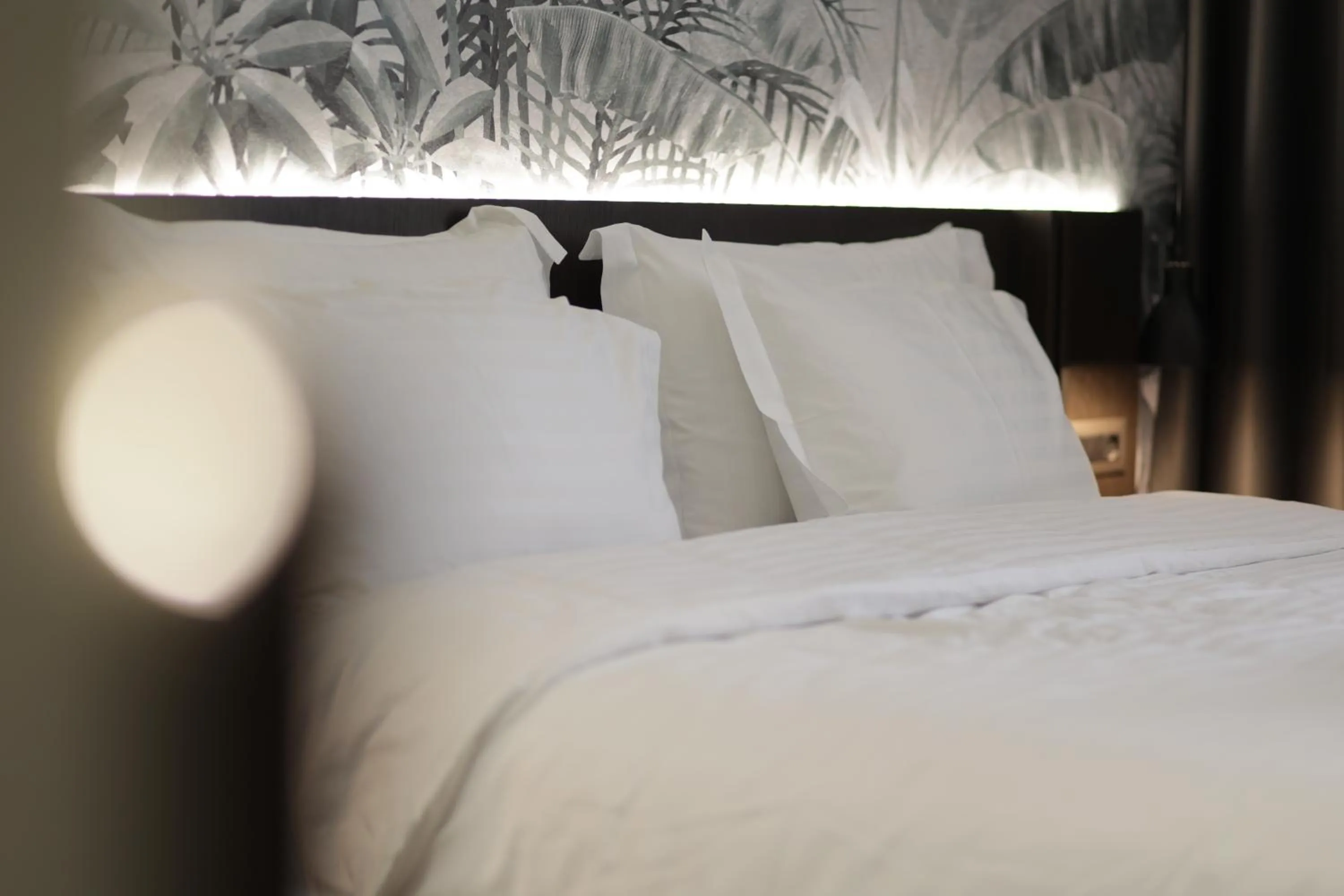 room service, Bed in Gremmy Boutique Hotel