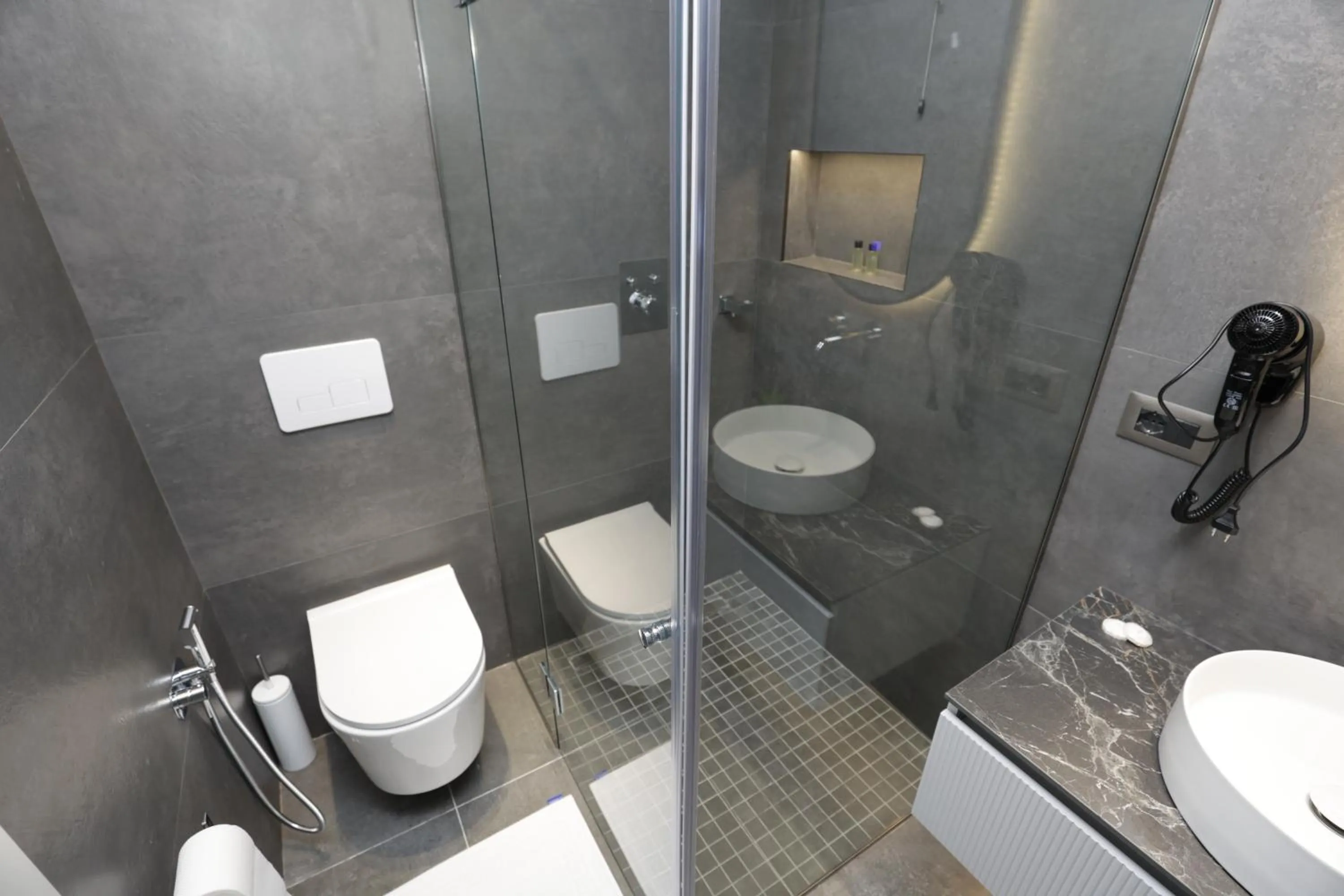 Bathroom in Gremmy Boutique Hotel