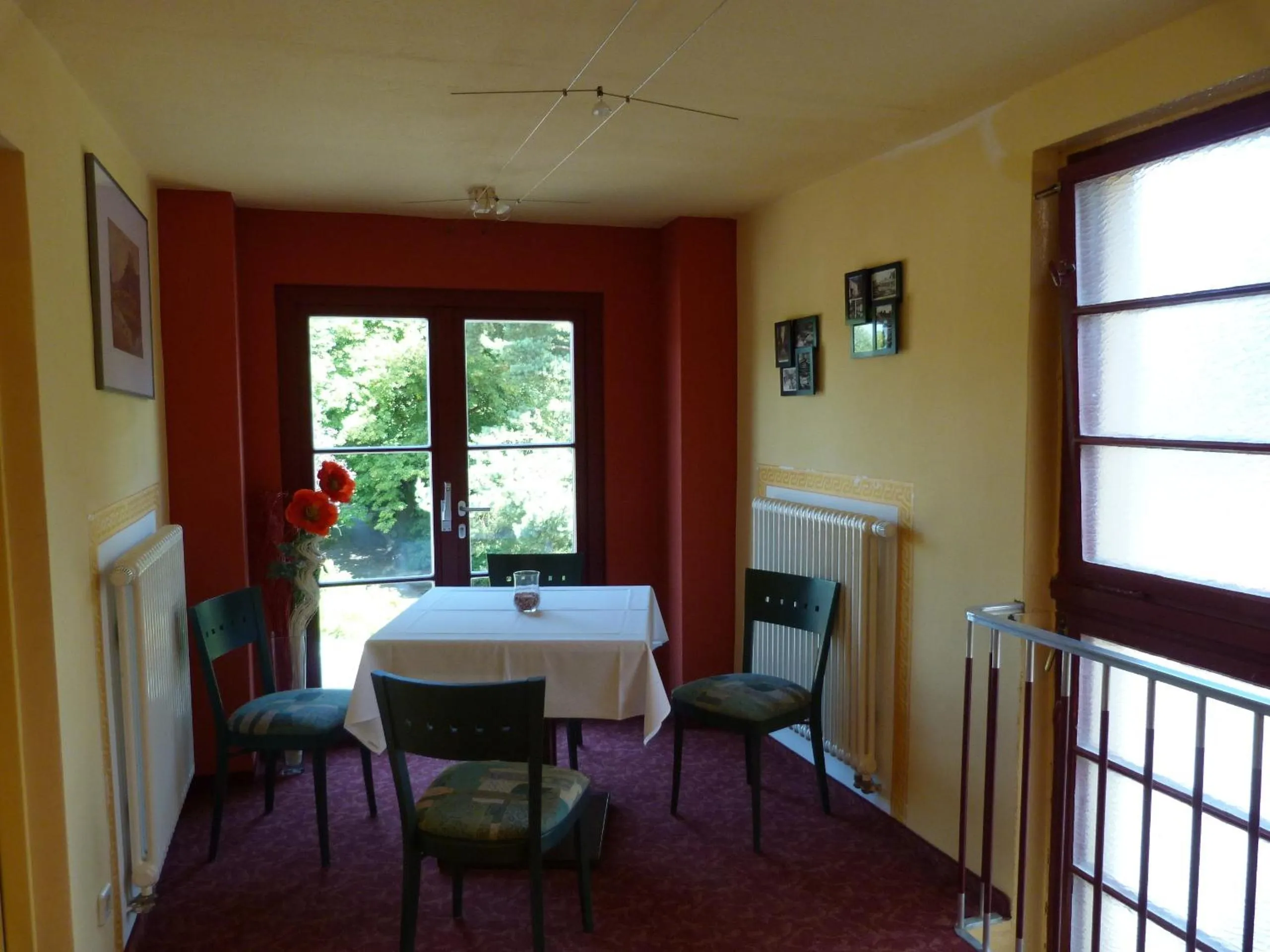 Dining area in Waldhaus Colditz Garni