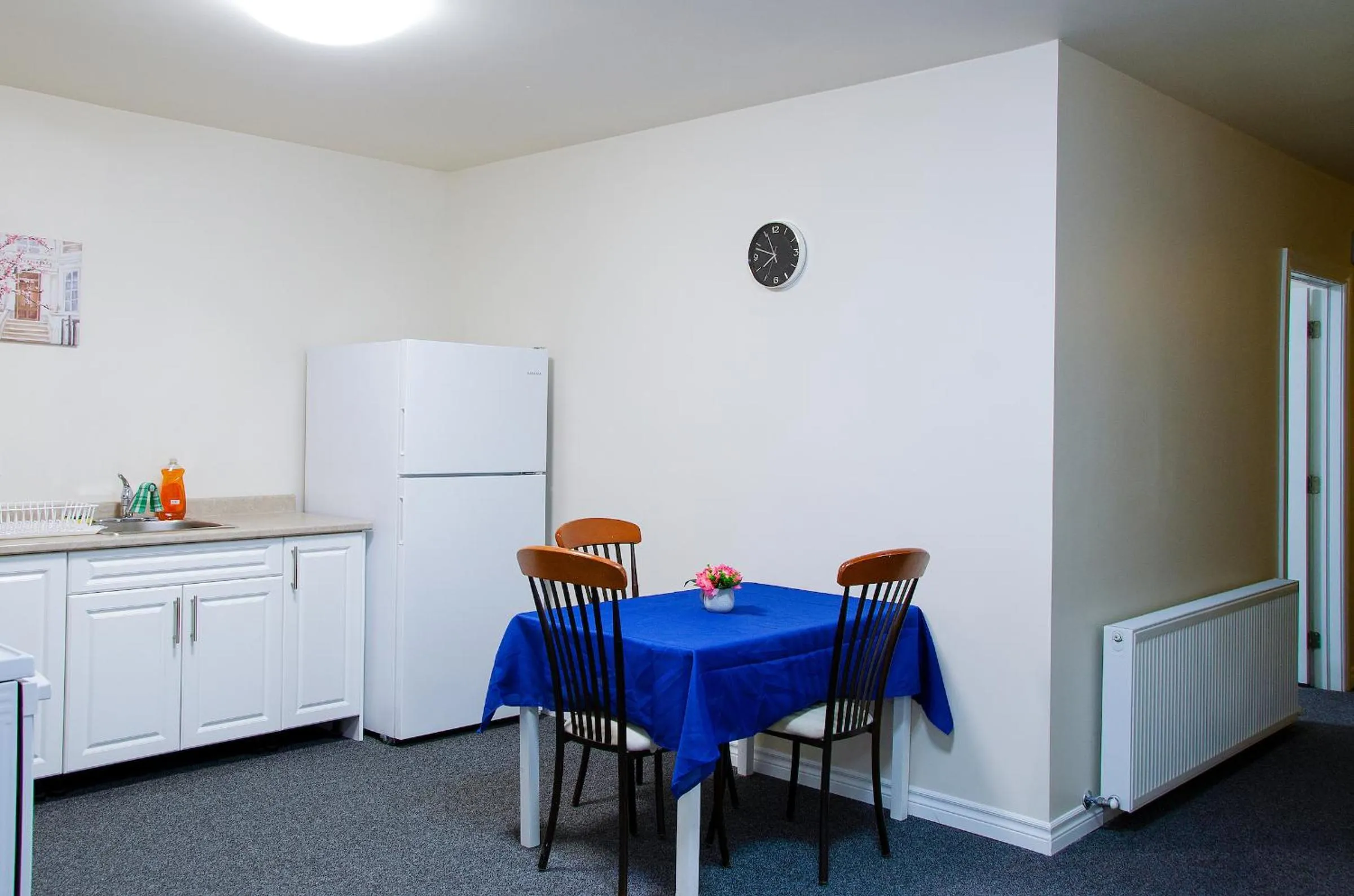 Kitchen or kitchenette in Prospectors Inn