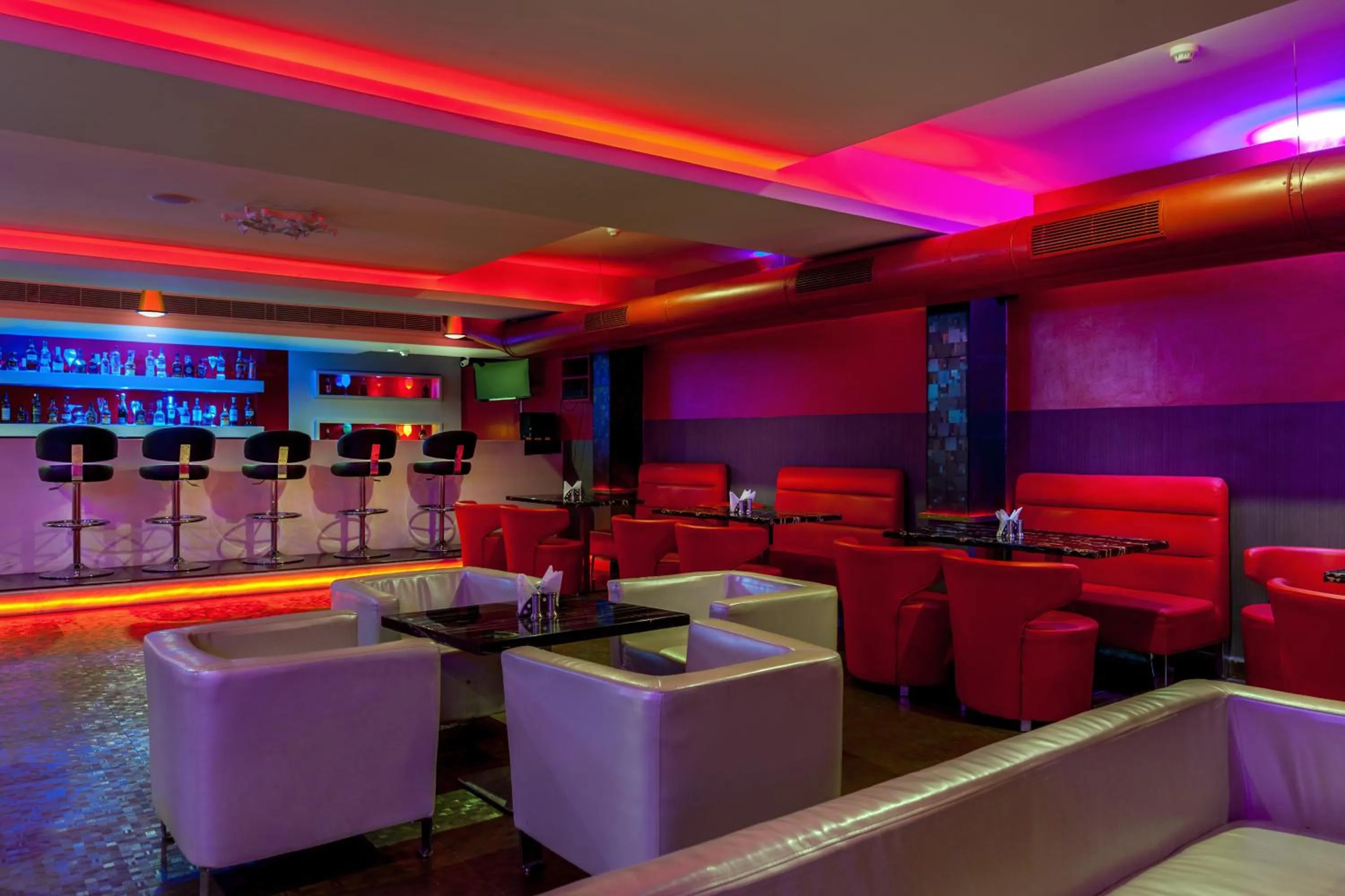 Communal lounge/ TV room in Saaral Residency