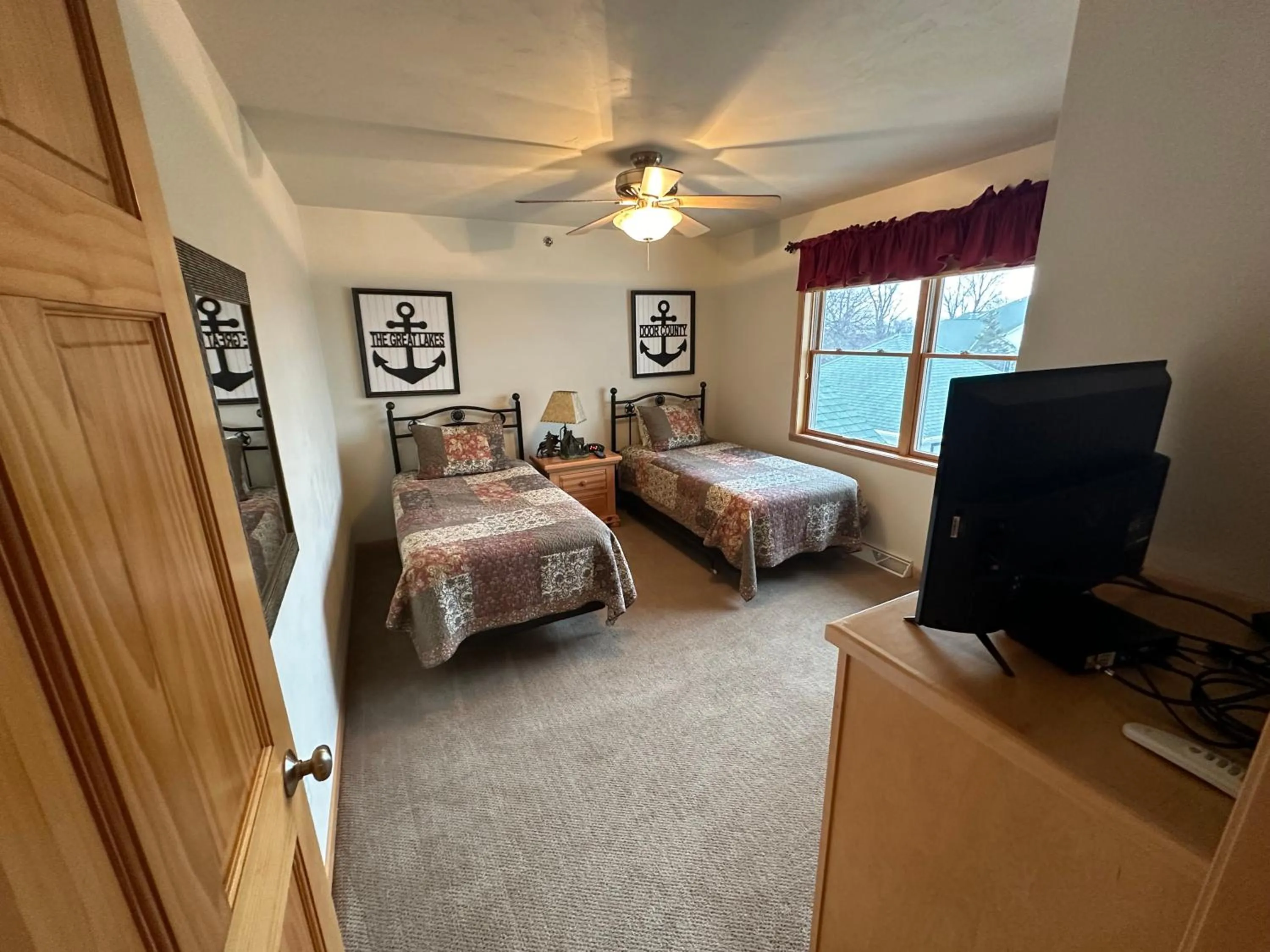 Bedroom, Bed in Birchwood Lodge