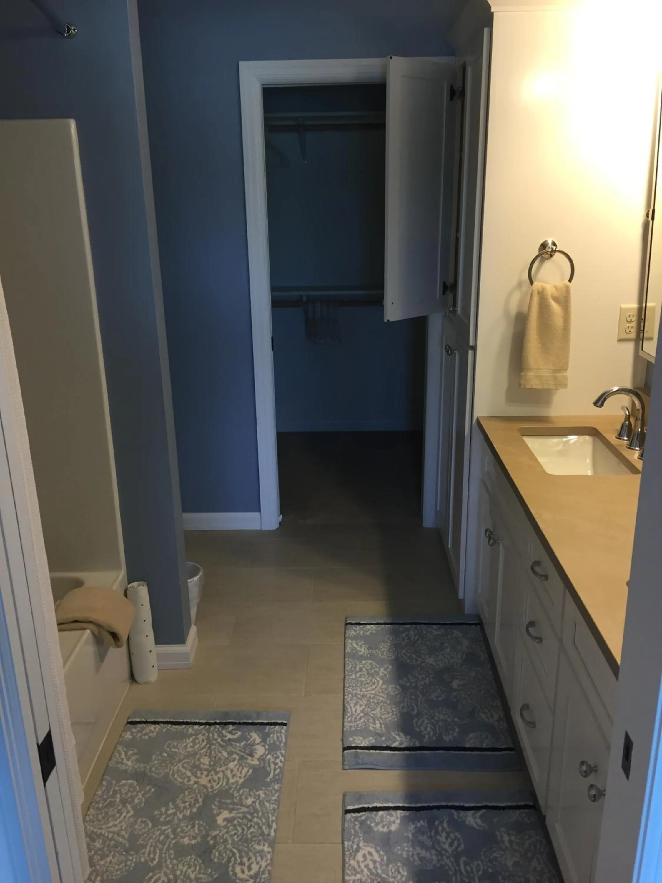 Bathroom in Birchwood Lodge