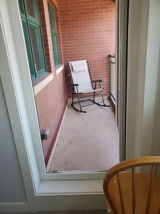 Balcony/Terrace in Stunning 1 bedroom condo in Calgary with riverview
