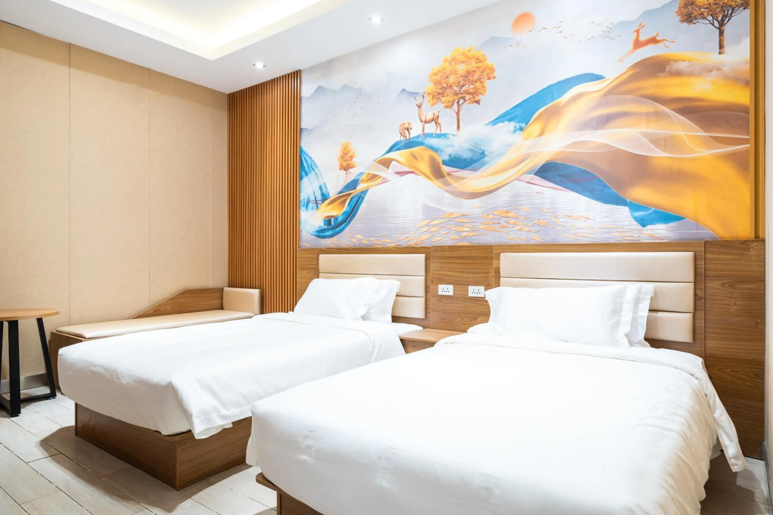 Photo of the whole room, Bed in Home me Hotel Makati