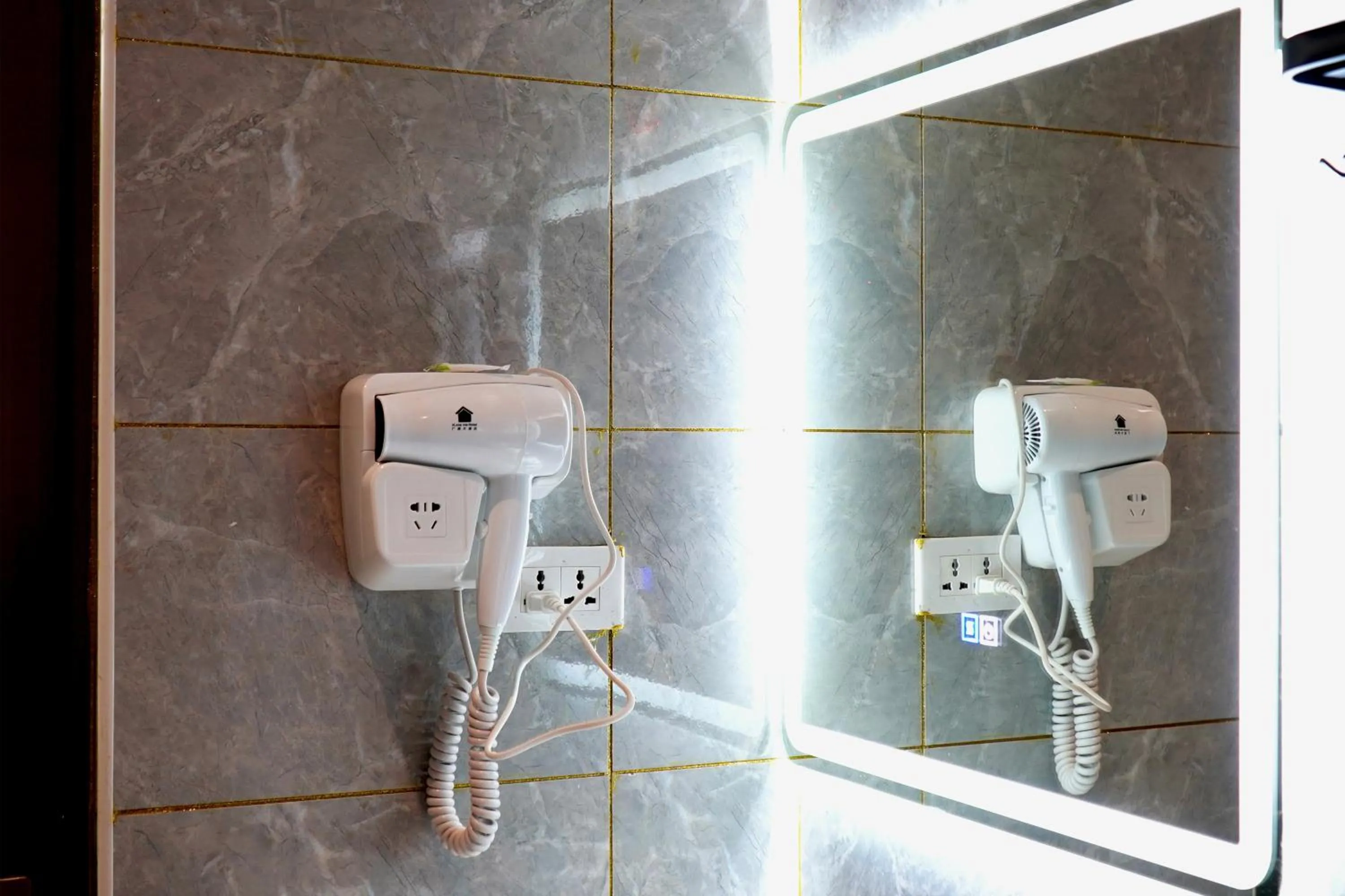 hair dryier in Home me Hotel Makati