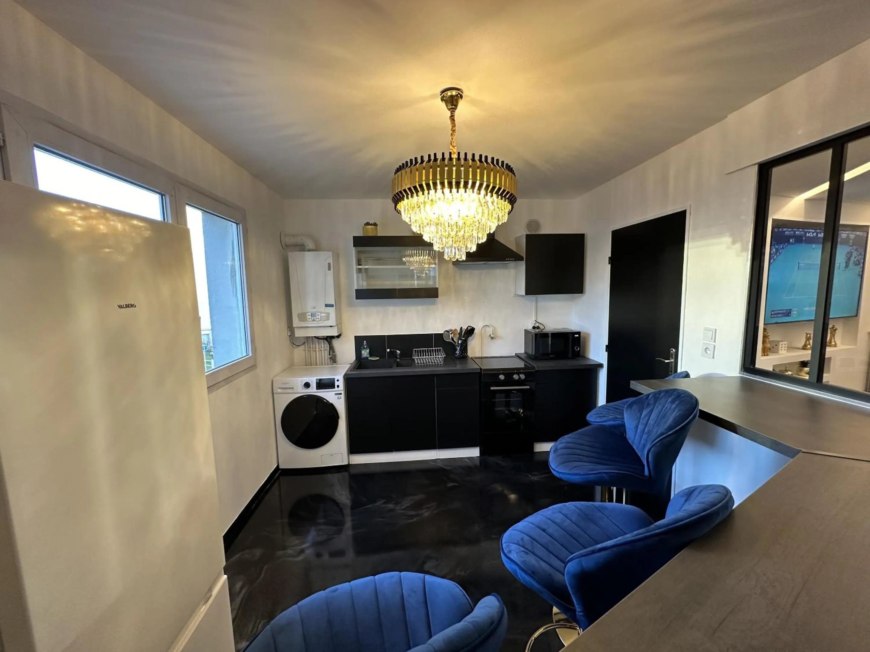 Kitchen or kitchenette in Appartement Luxe Vue sur Mer Calais Plage