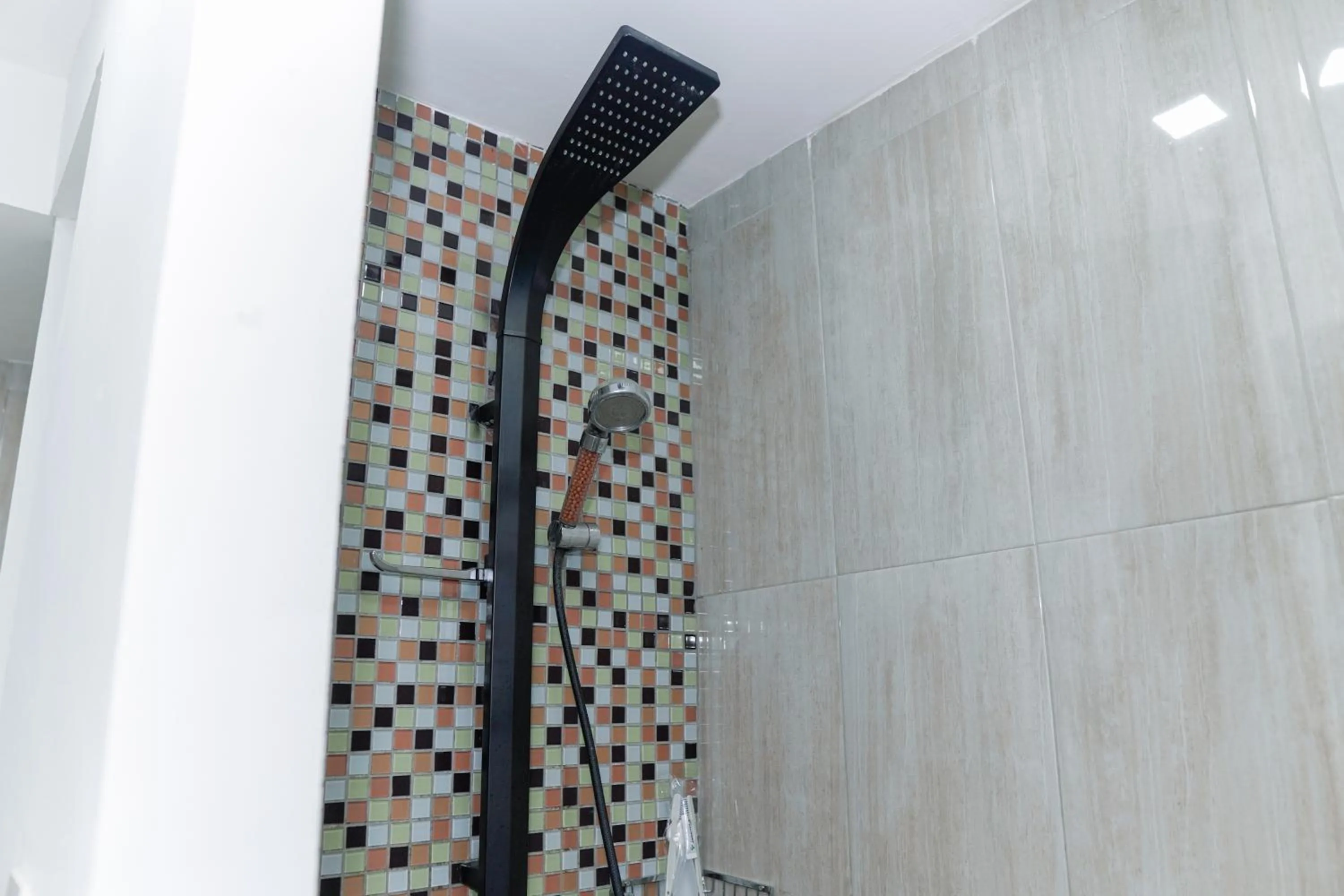 Shower in 555 Nangka Guest House