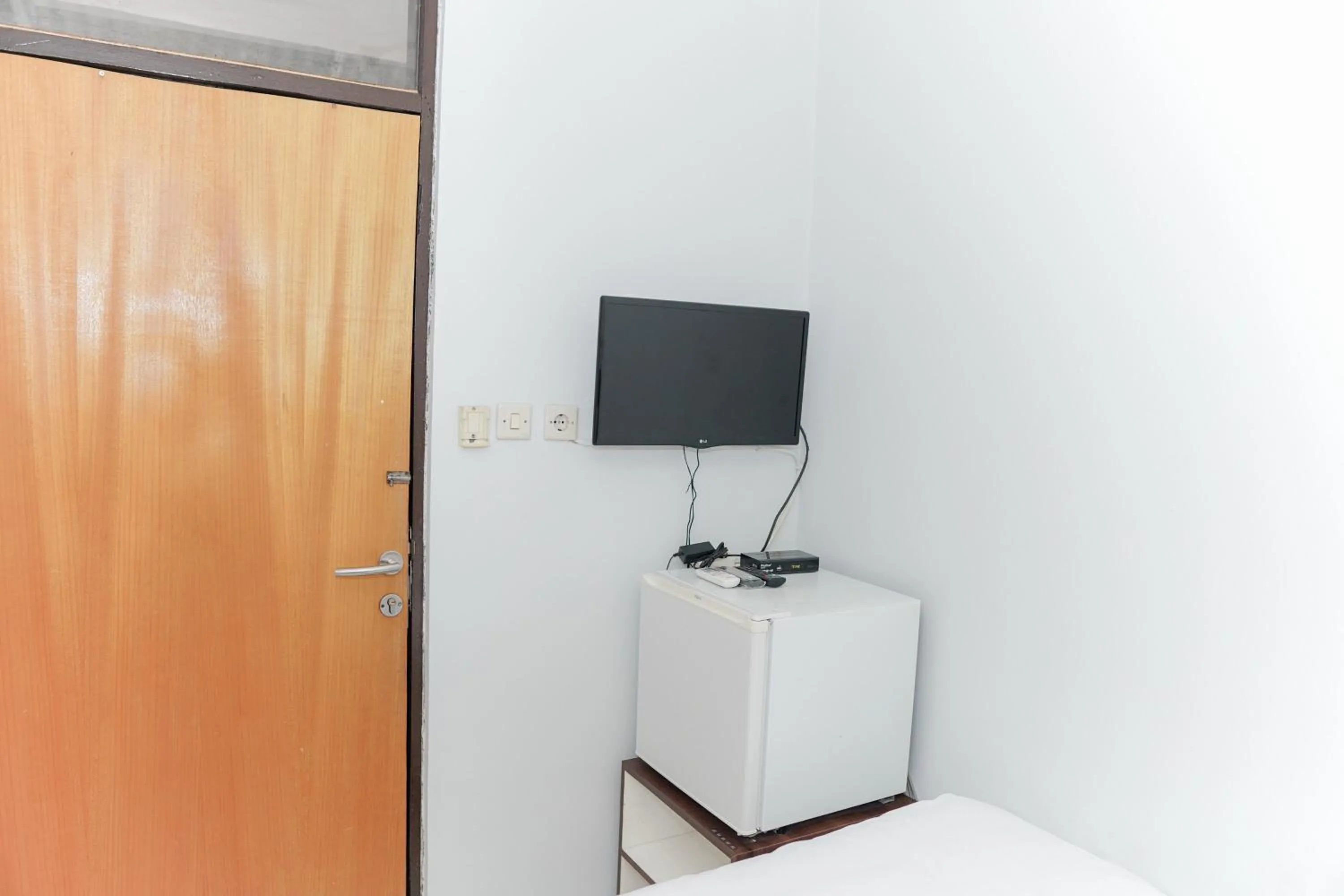 TV and multimedia in 555 Nangka Guest House