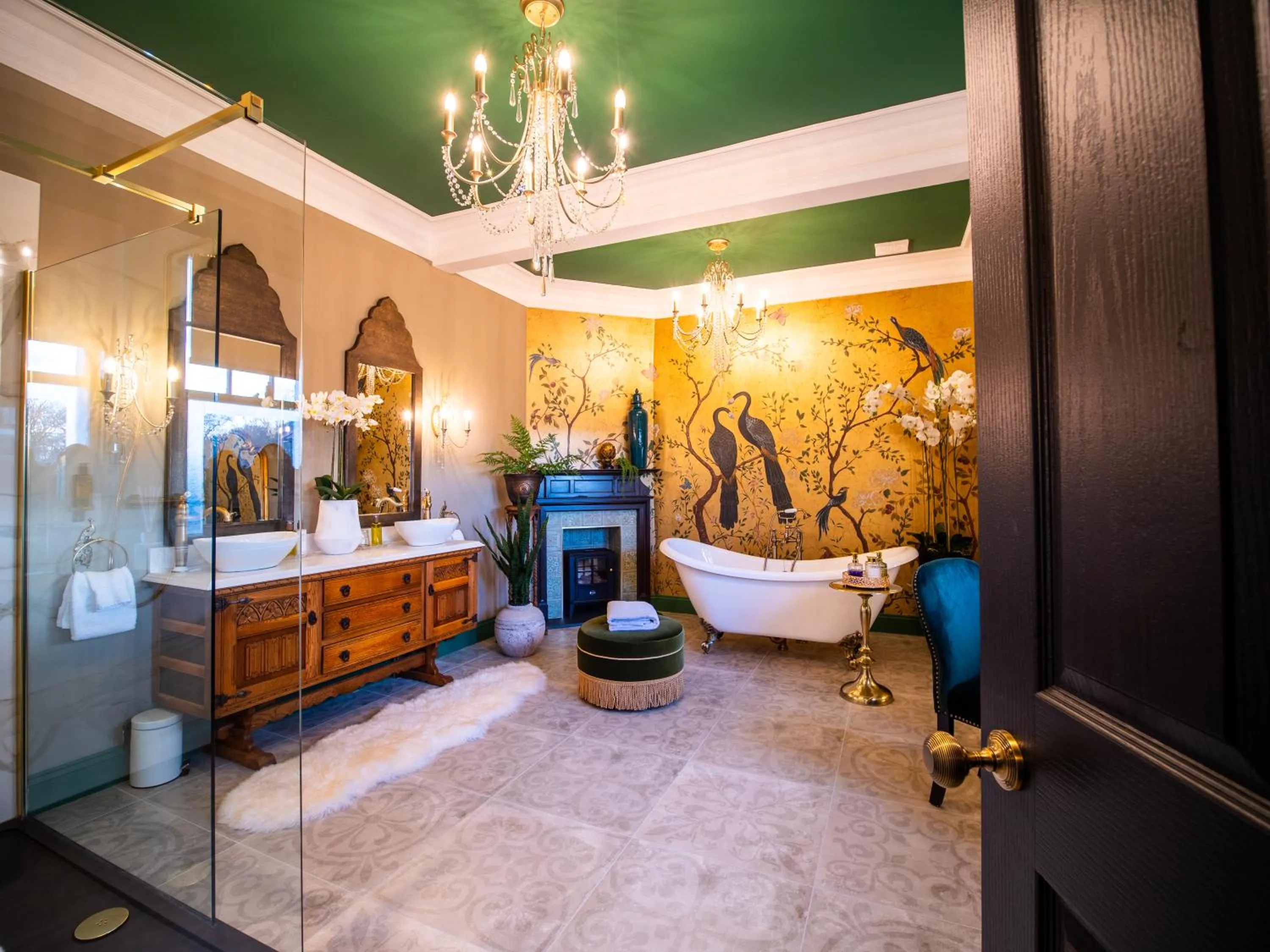 Bathroom in Abbotsford Hotel